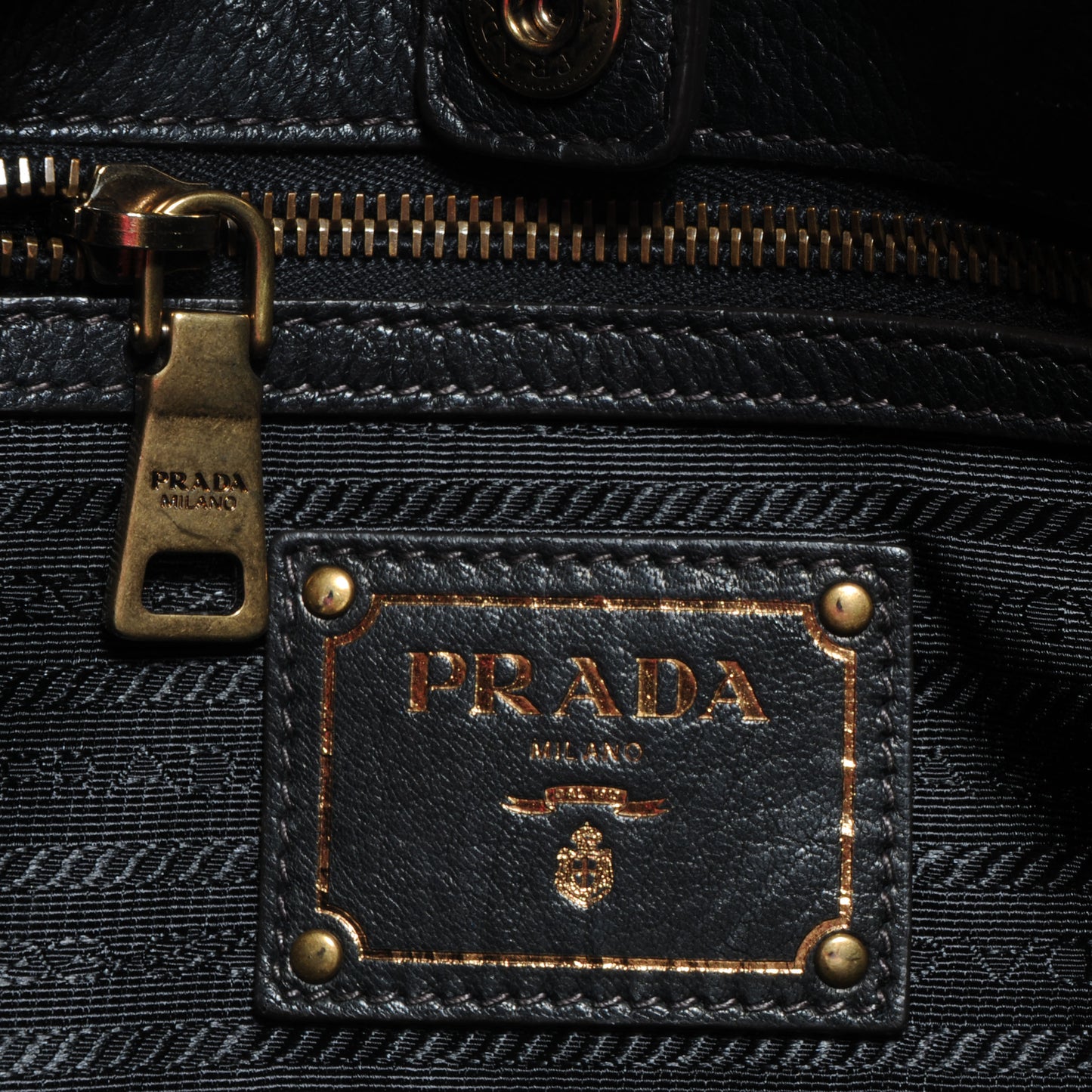 Deerskin Zipper Detail Tote Black