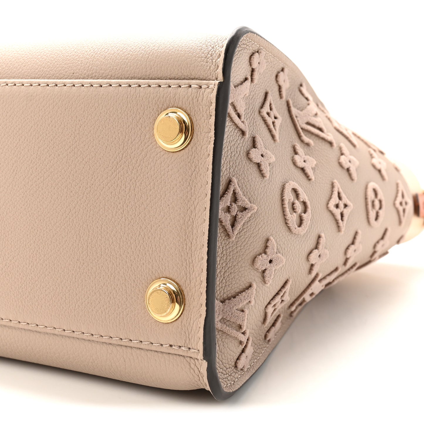 Calfskin Monogram Tufting On My Side Galet