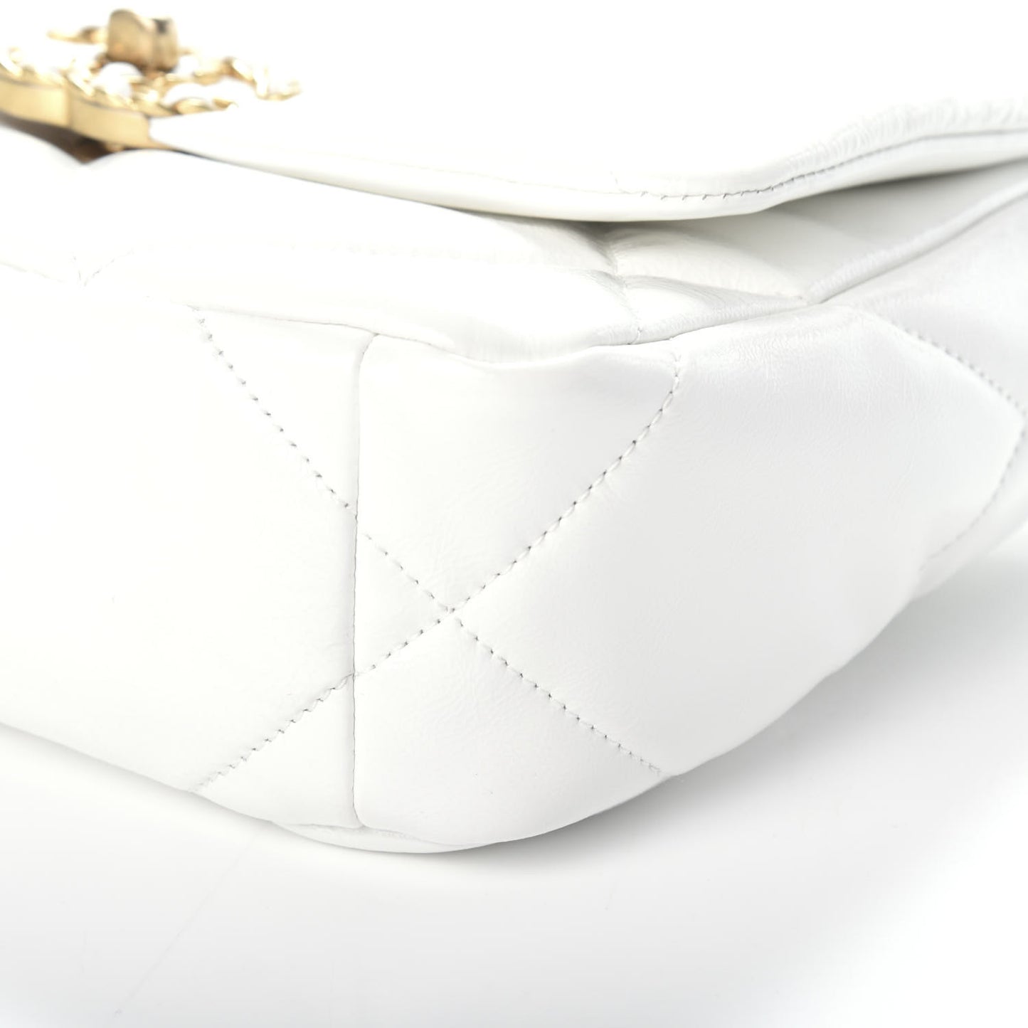 Shiny Crumpled Calfskin Quilted Medium 19 Flap White