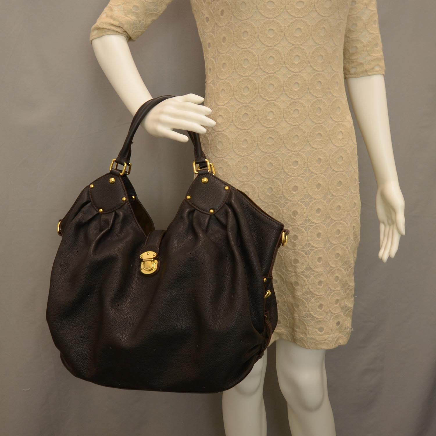 Louis Vuitton Mahina XL Black 2 of 7