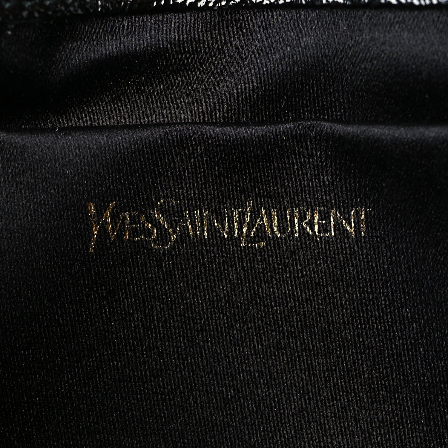 Saint Laurent Textured Patent Monogram Large Belle De Jour Clutch Black 6 of 10