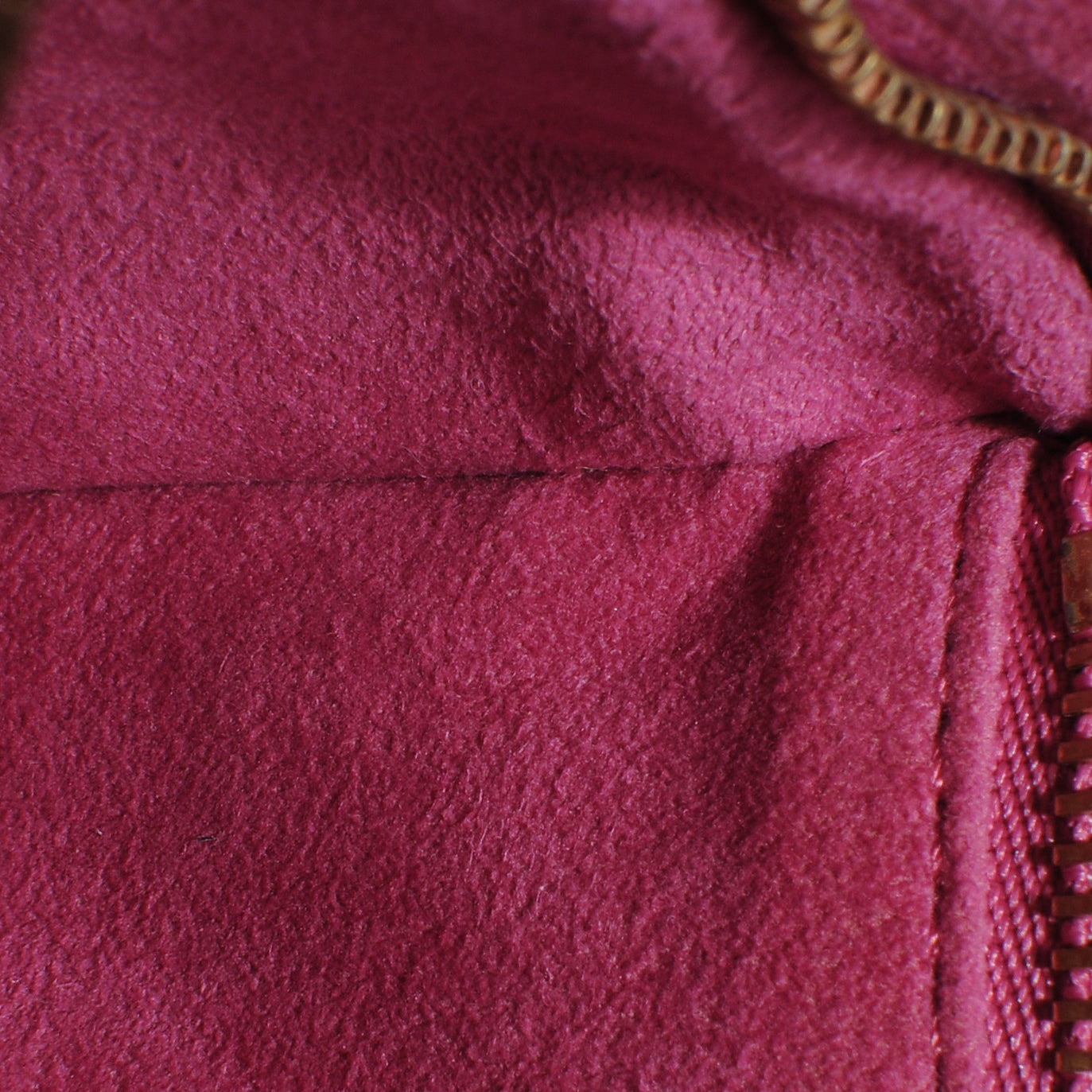 Calfskin Embossed Courtney Pochette Clutch Fuchsia
