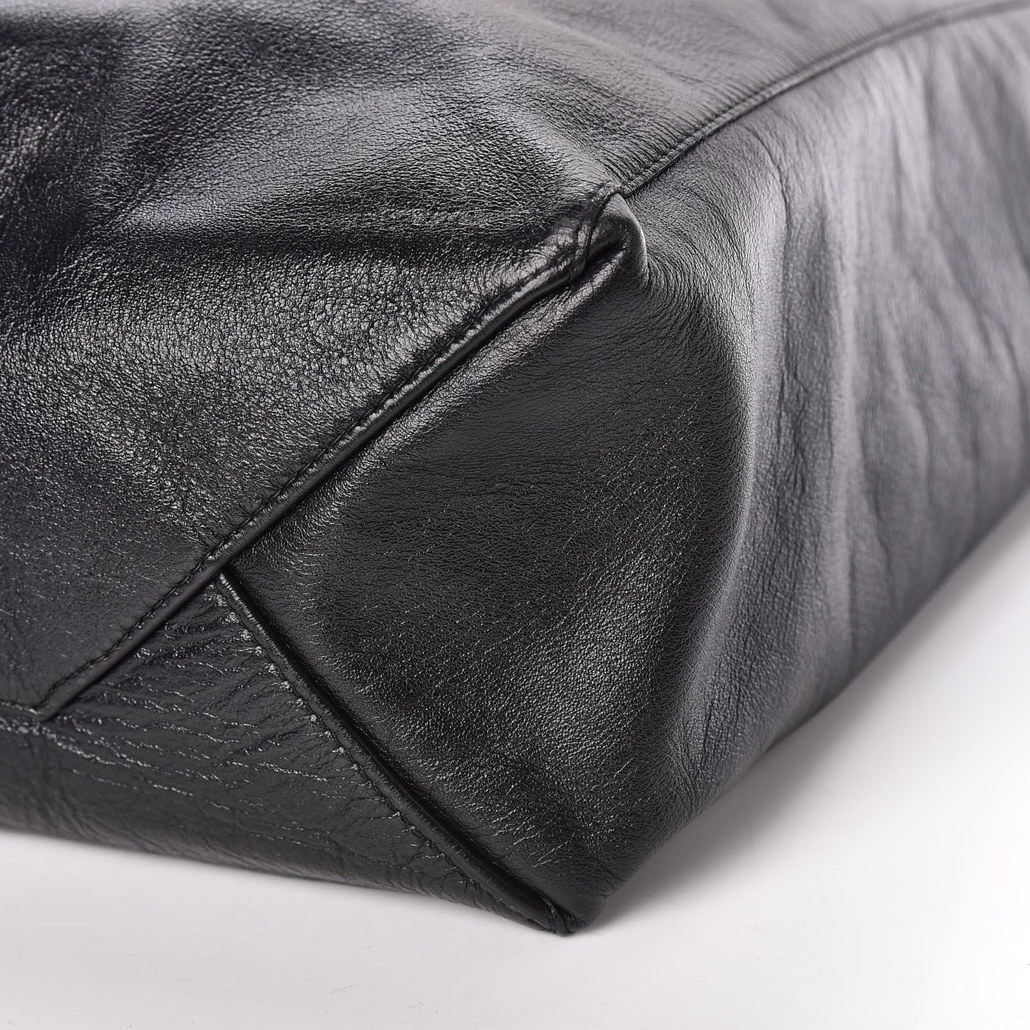 Smooth Lambskin Vertical Cabas Black