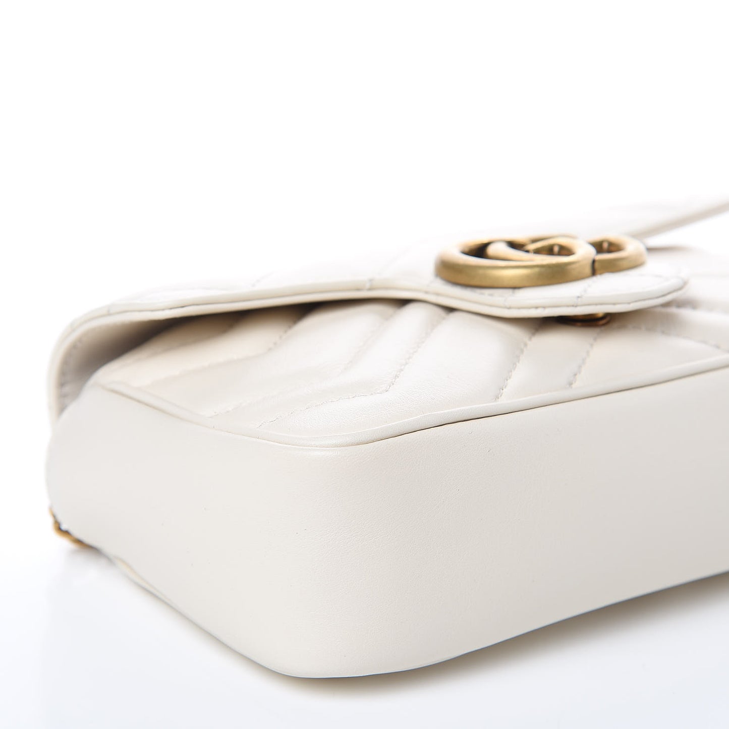 Calfskin Matelasse Super Mini GG Marmont Shoulder Bag White