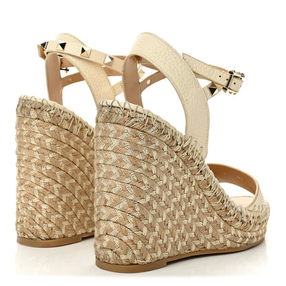 Valentino Garavani Grained Calfskin Rockstud Ankle Strap Espadrille 15/105mm Wedge Sandals 36 Light Ivory Natural 5 of 10