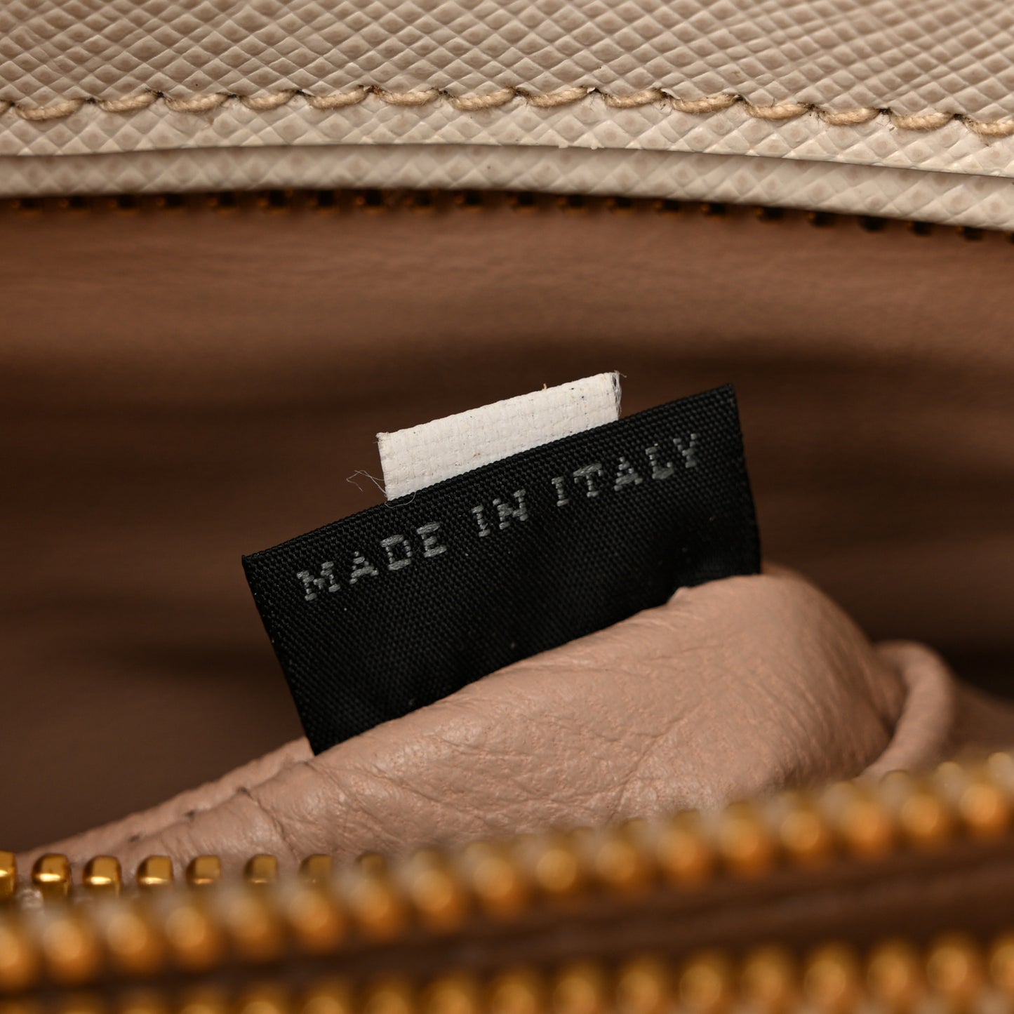 Saffiano Lux Pattina Tote Talco