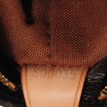 Louis Vuitton Monogram Cabas Mezzo 9 of 9