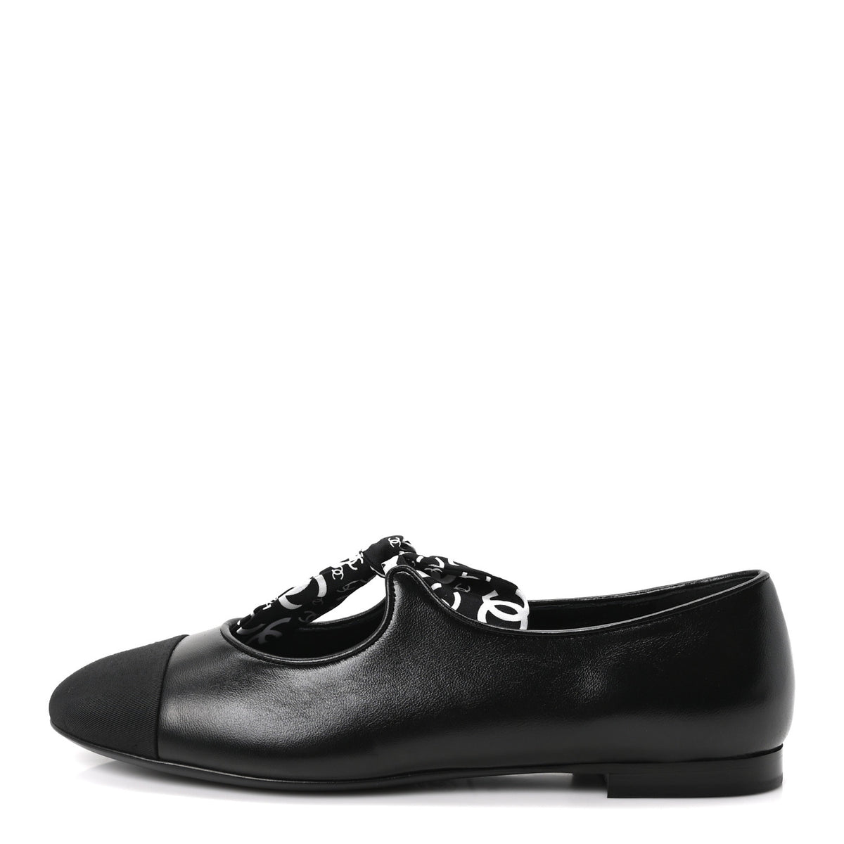 Lambskin Grosgrain Silk CC Mary Jane Flats 40 Black White