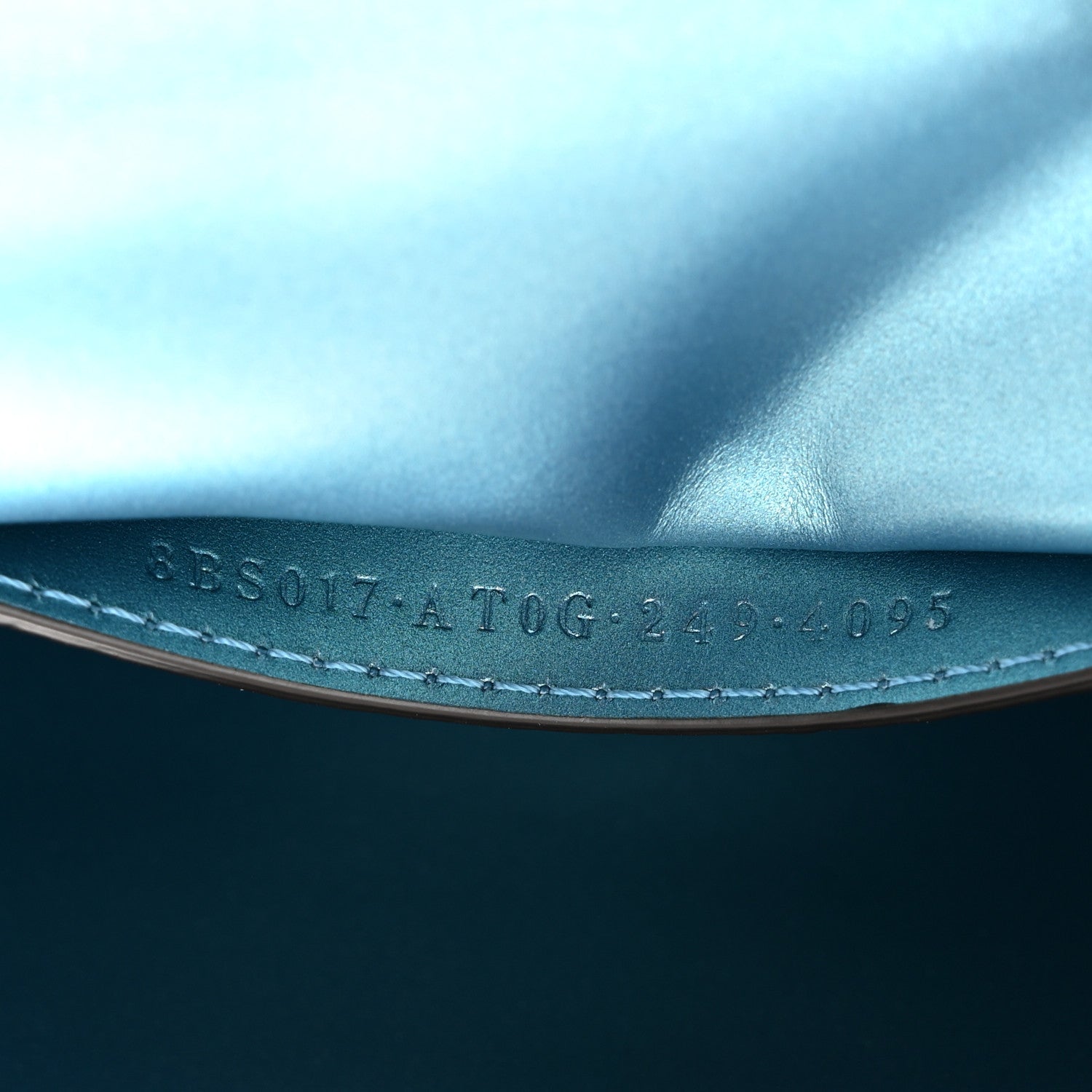 Fendi Metallic Cuoio Roma Sellerissima Nappa Sintetica Tape Stitch Mini Baguette Placca Argento 7 of 10