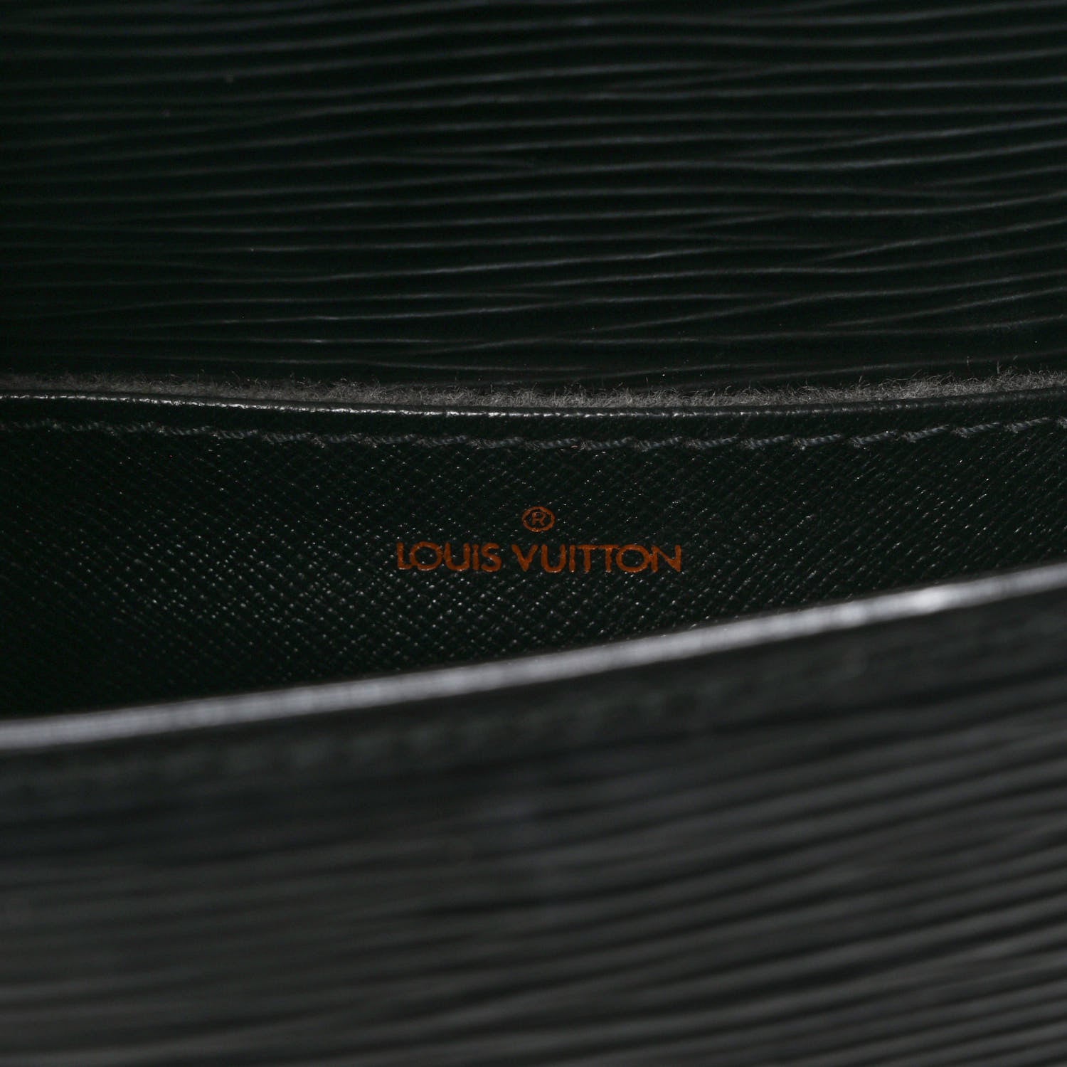 Louis Vuitton Epi Saint Cloud PM Black 6 of 8