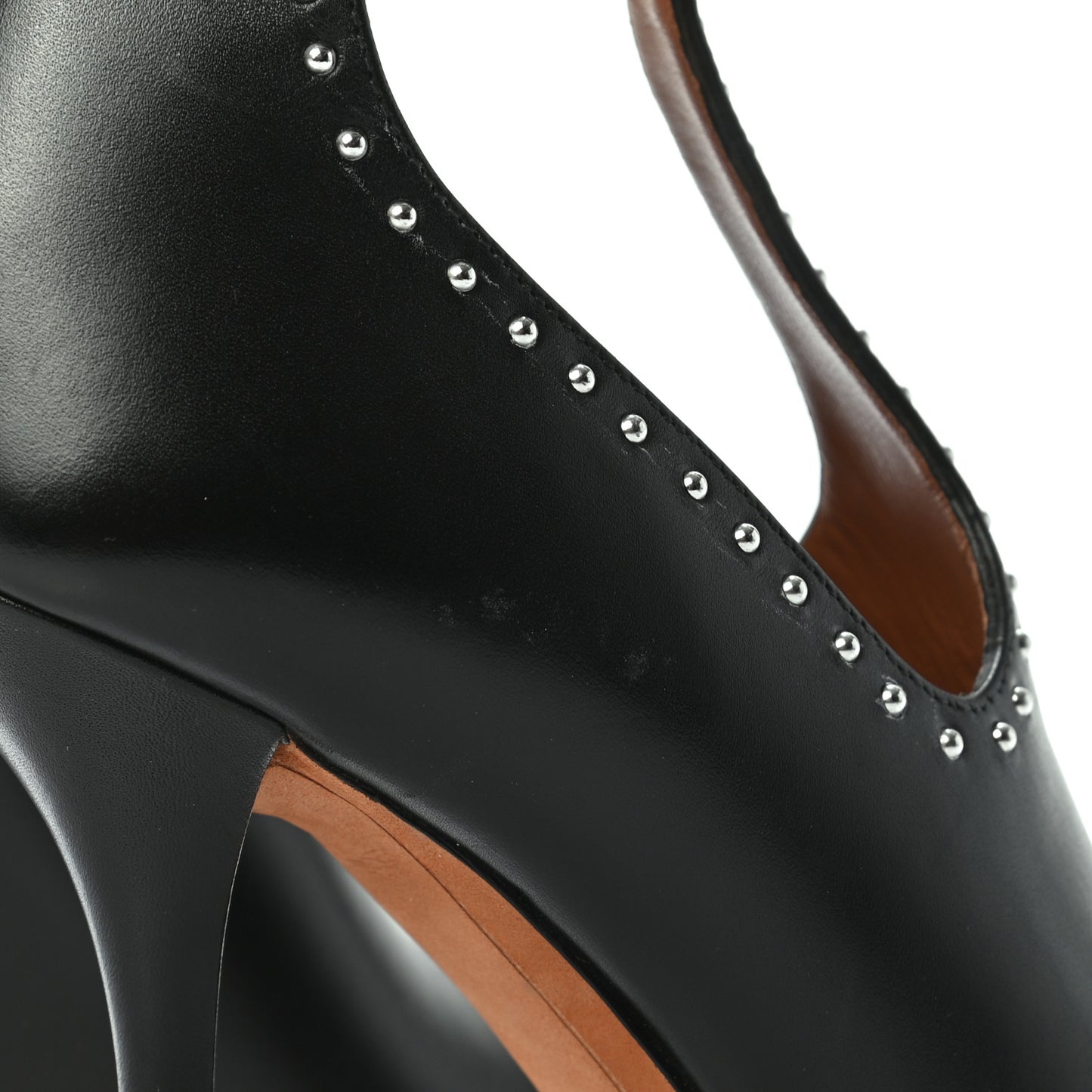 Calfskin Studded Elegant T-Strap Sandals 39.5 Black