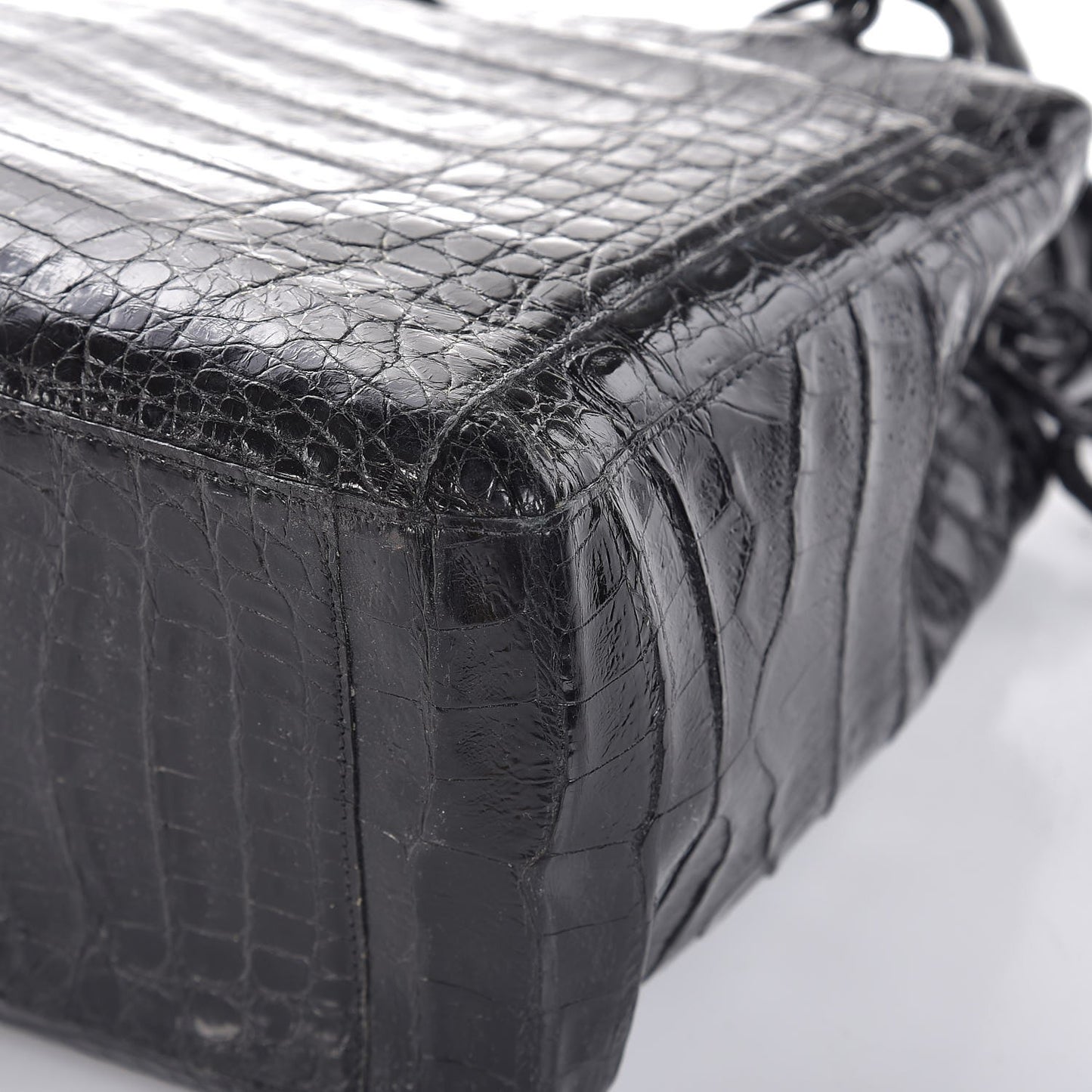 Glossy Crocodile Chain Tote Black