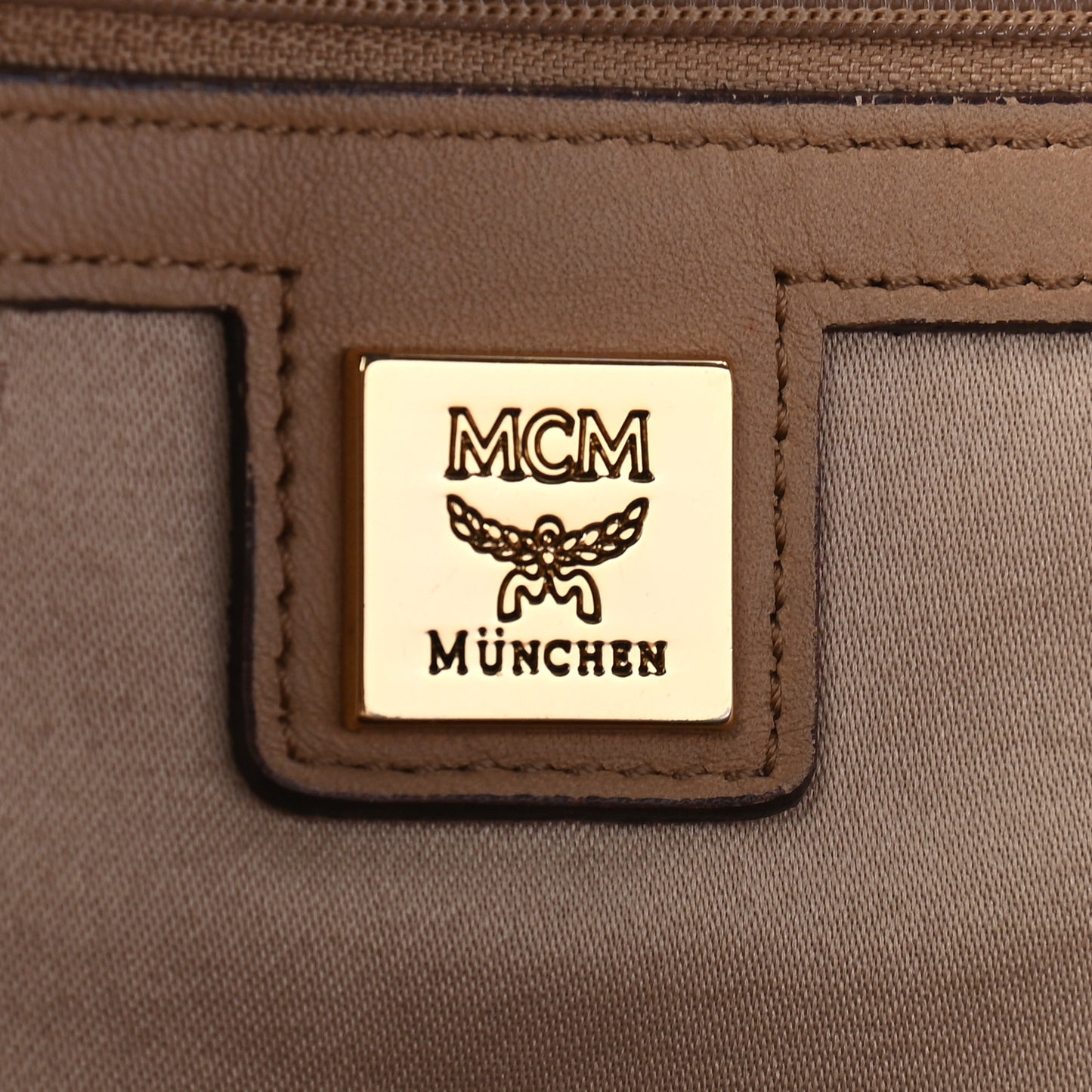Visetos Medium Studded Stark Backpack Beige