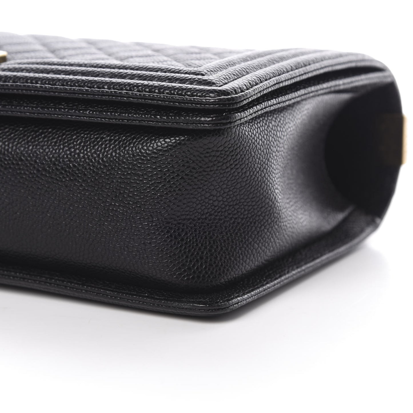 Caviar Quilted New Medium Boy Flap Black