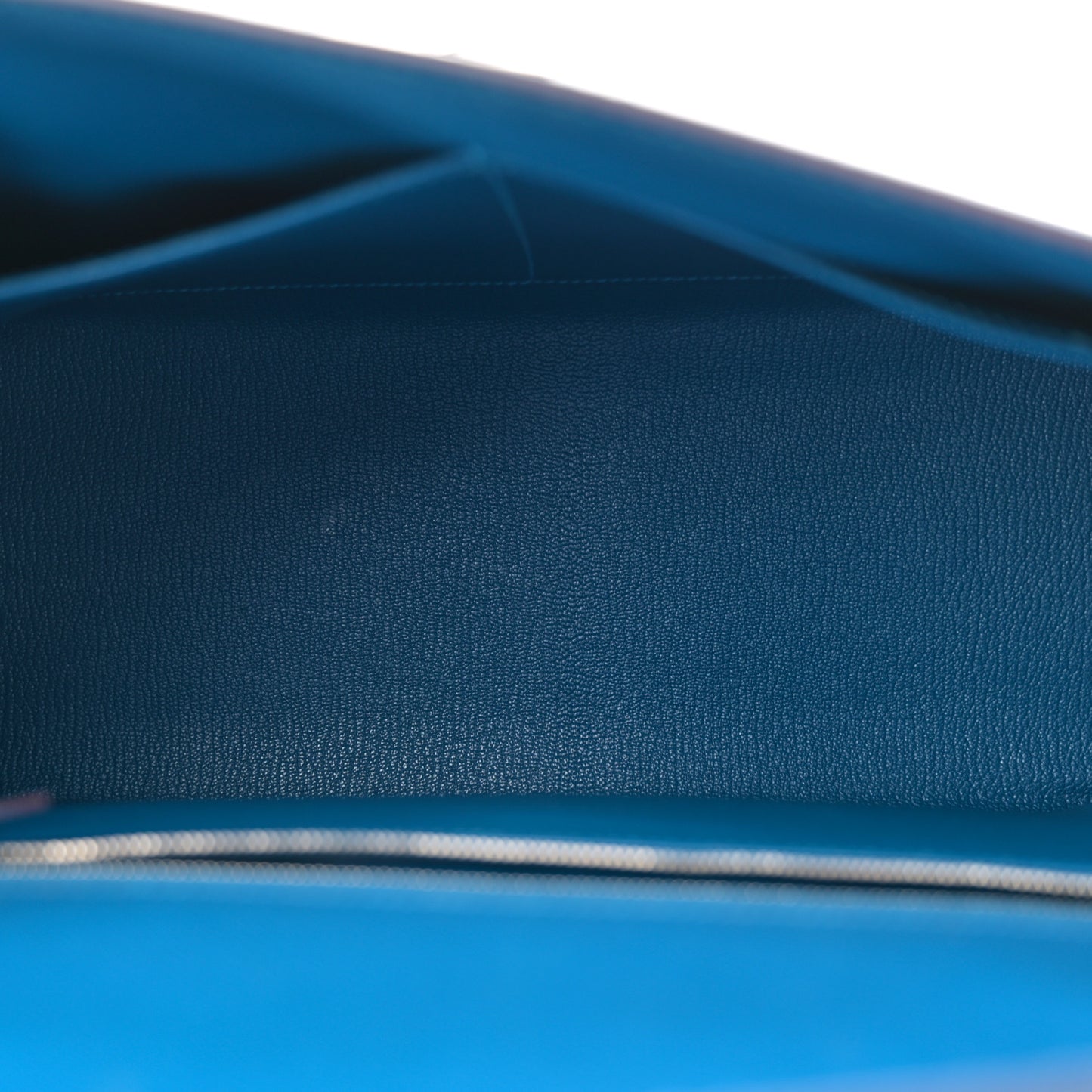 Epsom Kelly Sellier 32 Bleu Frida