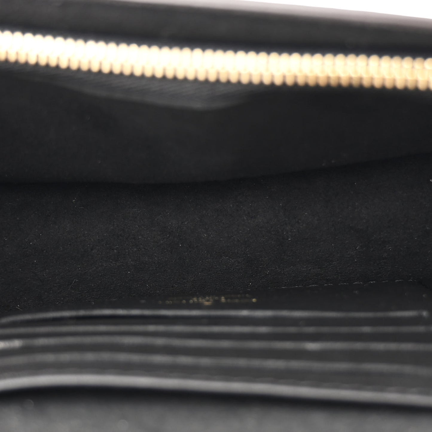 Reverse Monogram Dauphine Chain Wallet