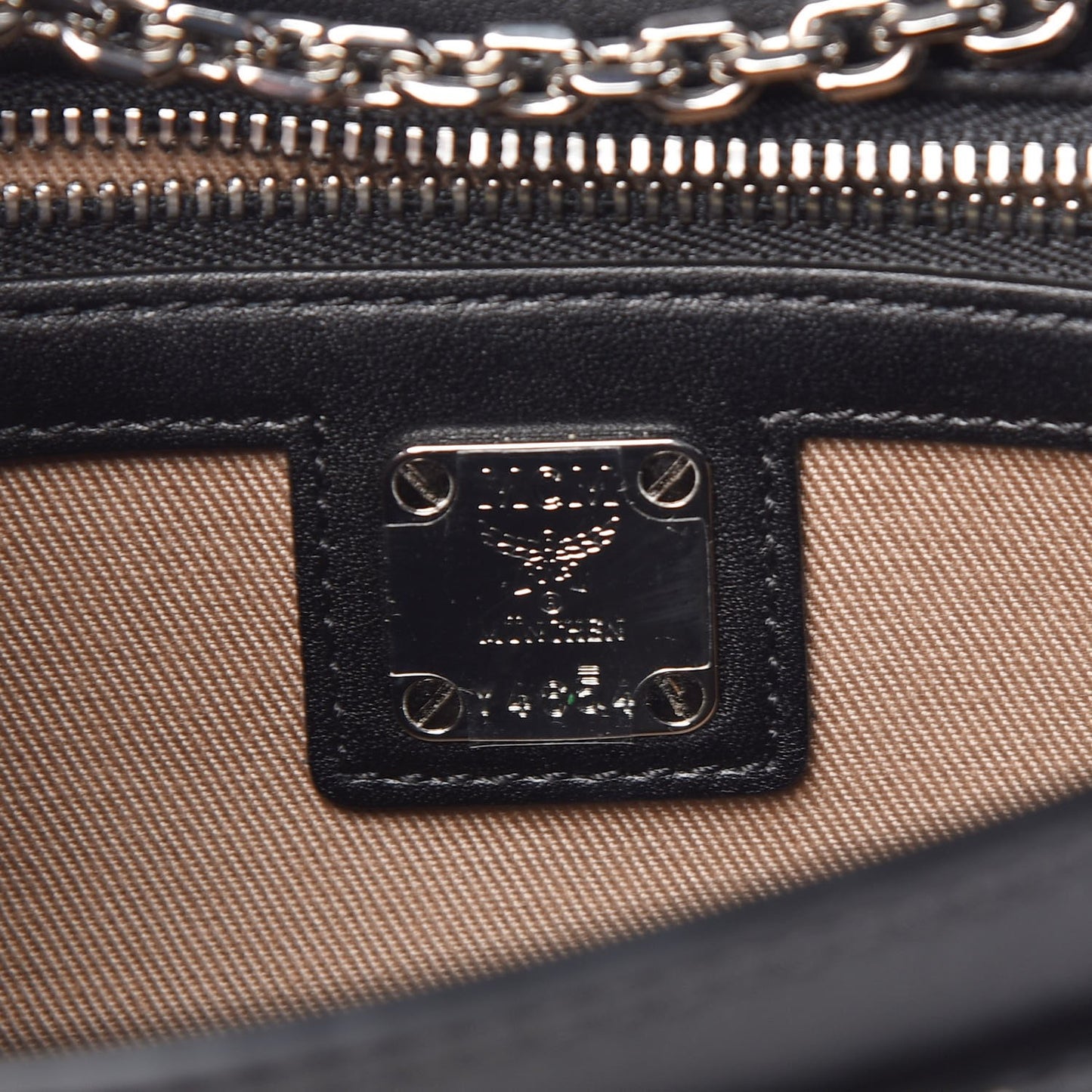 Visetos Patricia Wallet On Chain Black
