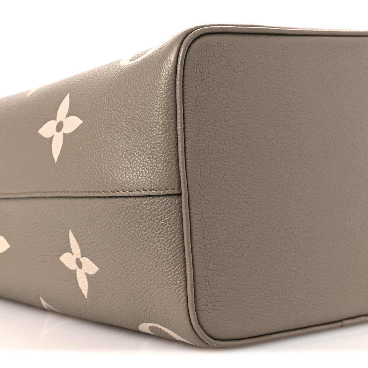 Louis Vuitton Empreinte Monogram Giant Neonoe MM Tourterelle Creme 9 of 11