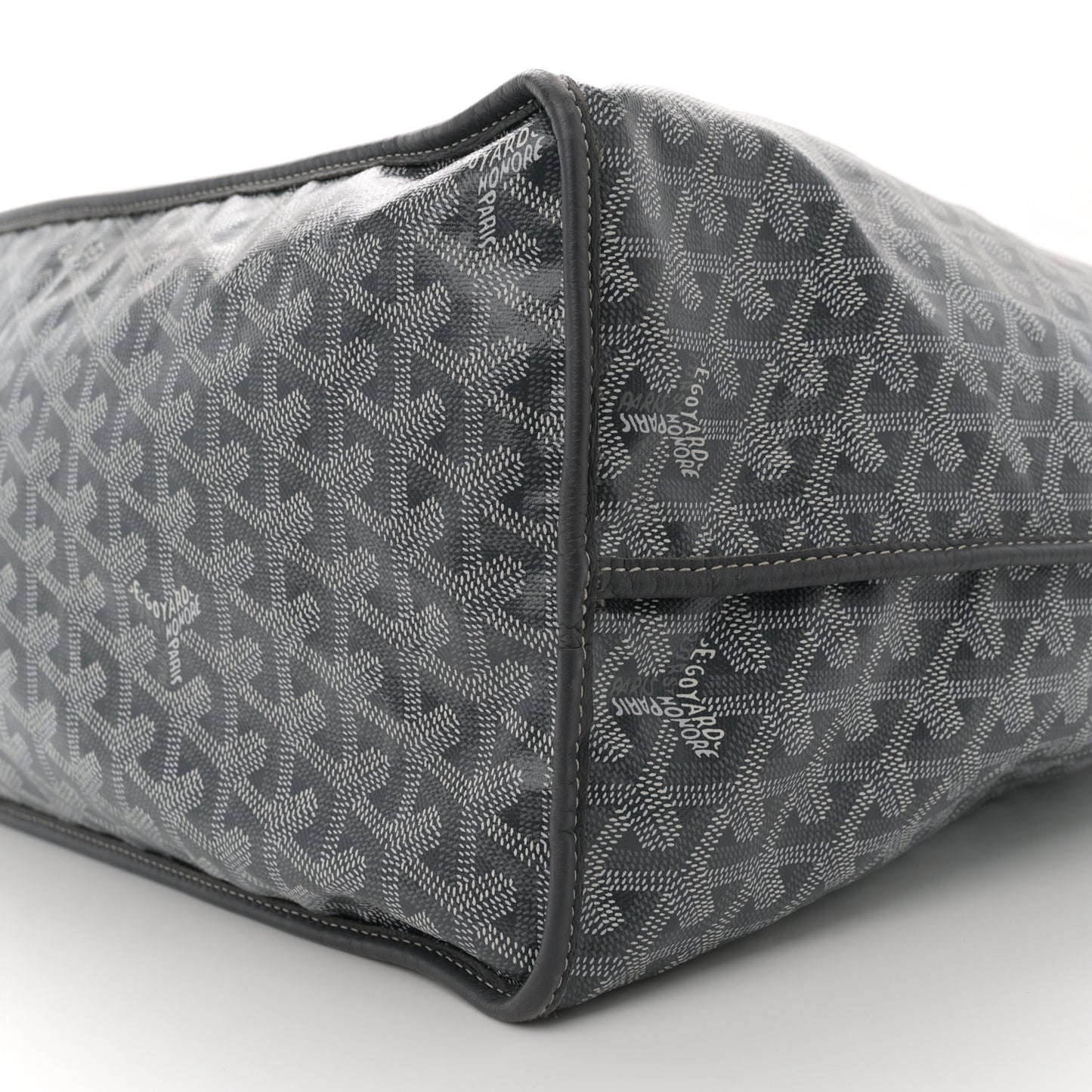 Goyardine Reversible Anjou GM Grey