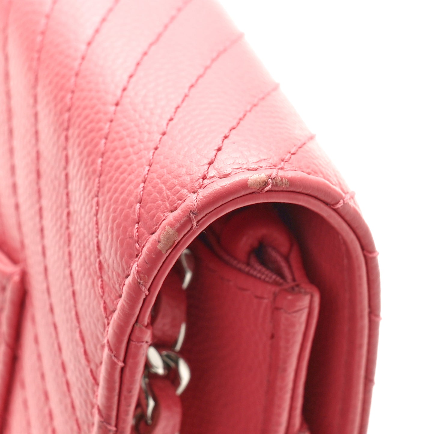 Caviar Chevron Quilted Wallet On Chain WOC Pink