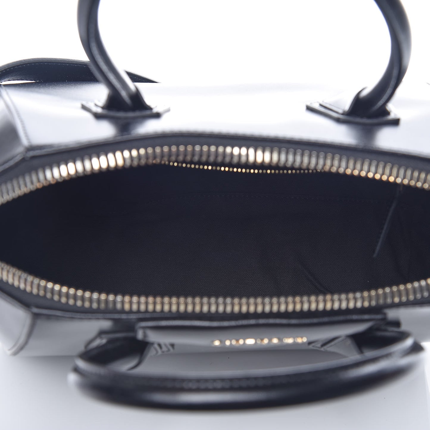 Shiny Lord Calfskin Small Antigona Black