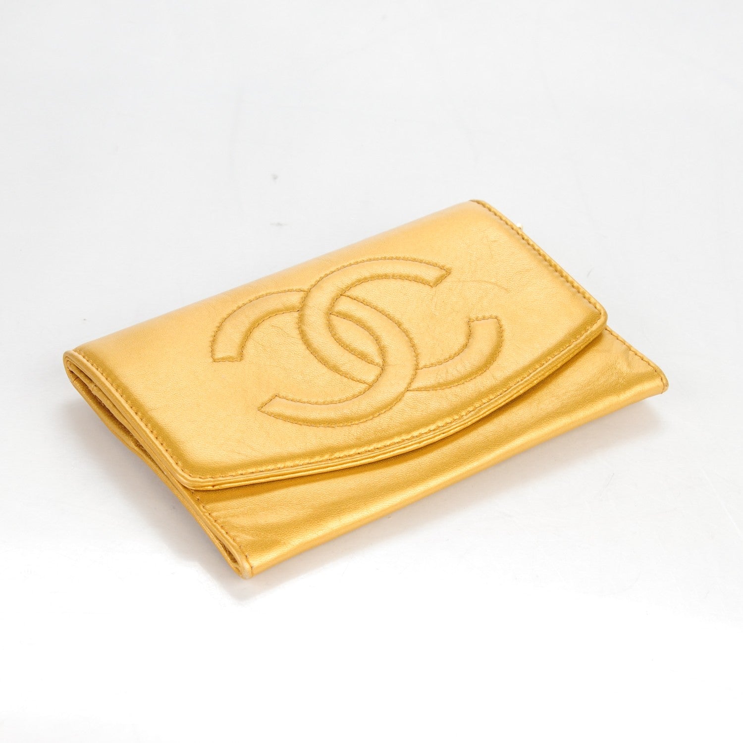 Chanel Metallic Lambskin Timeless CC Wallet Gold 4 of 8