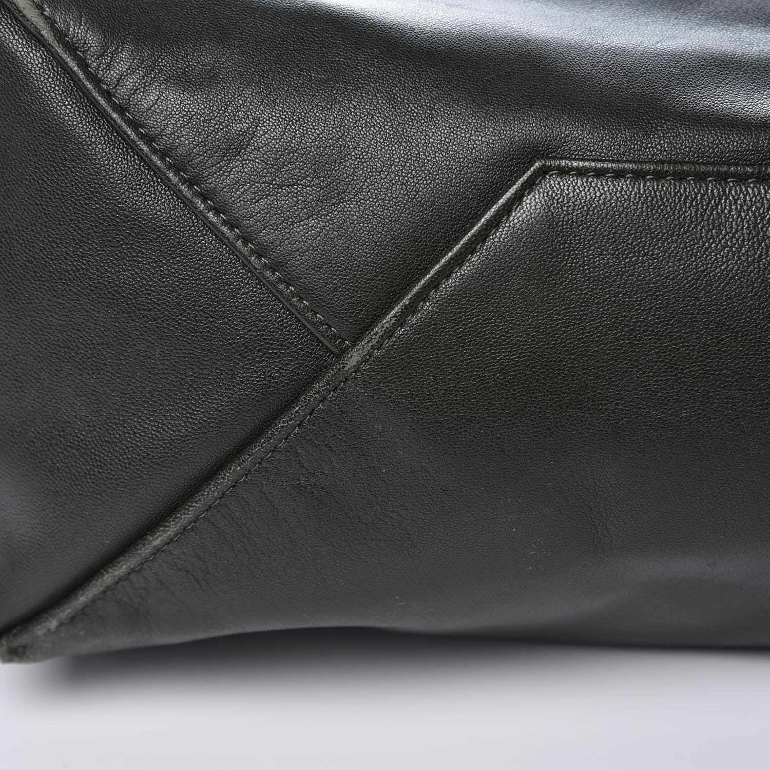 Burberry Grainy Calfskin House Check Medium Banner Tote Black 21 of 22