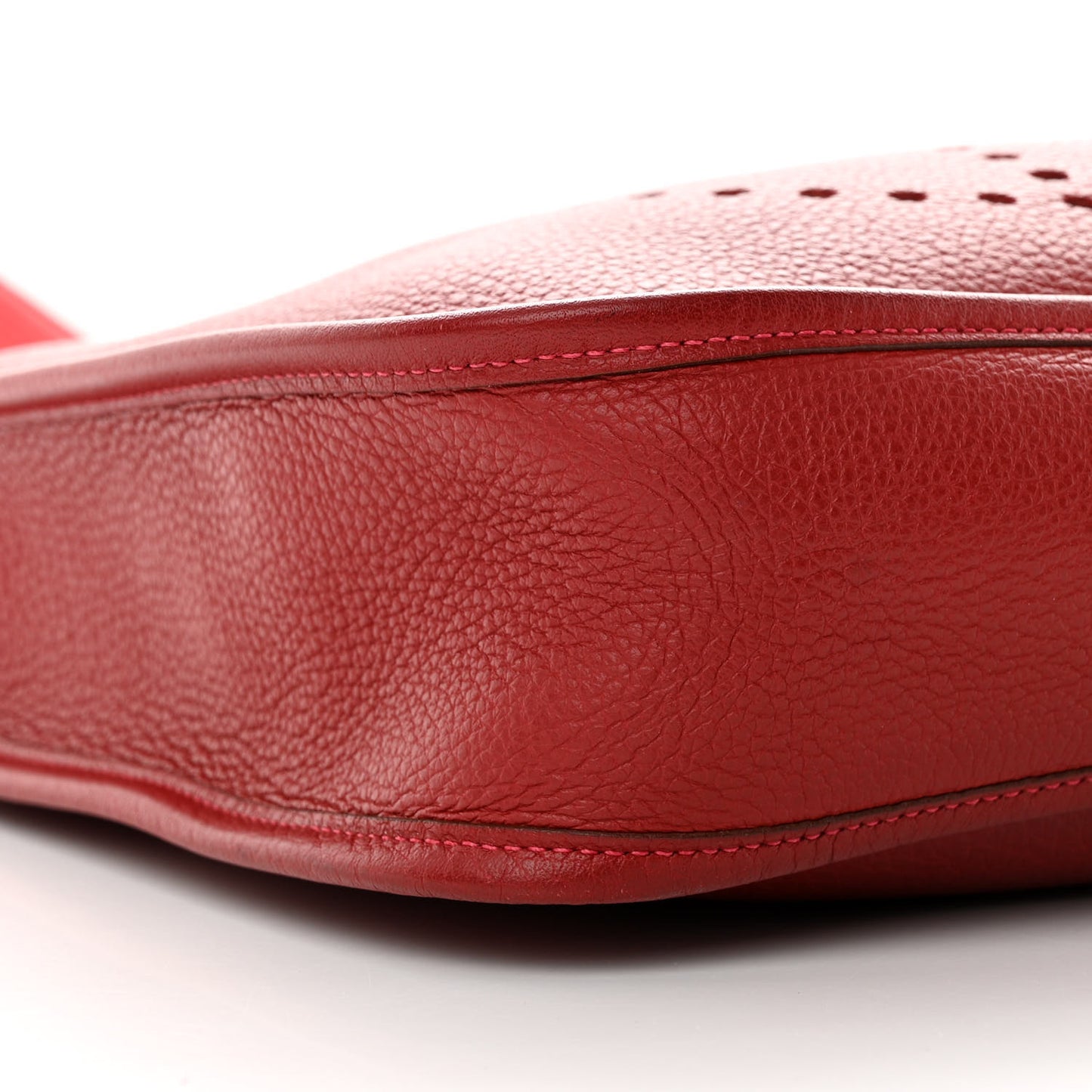 Taurillon Clemence Evelyne III PM Rouge Casaque