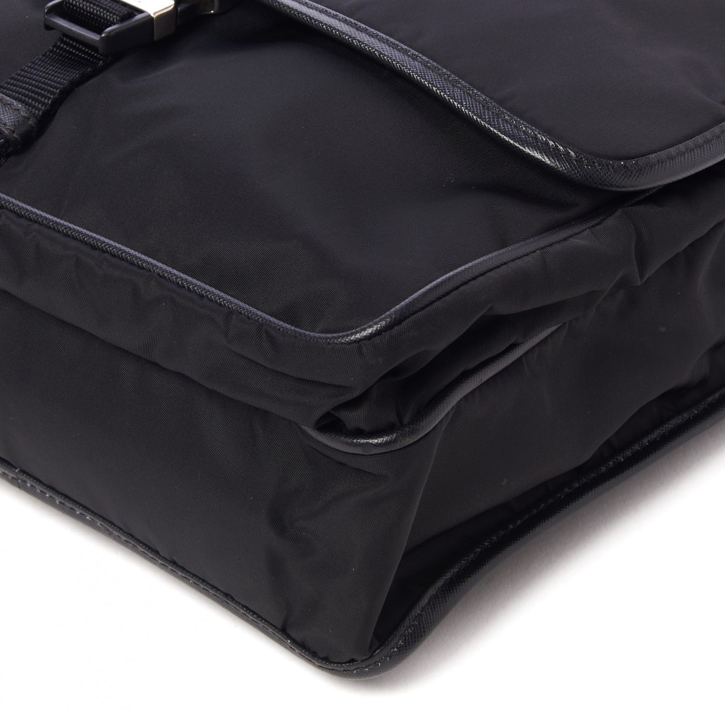 Tessuto Nylon Saffiano Logo Messenger Bag Black