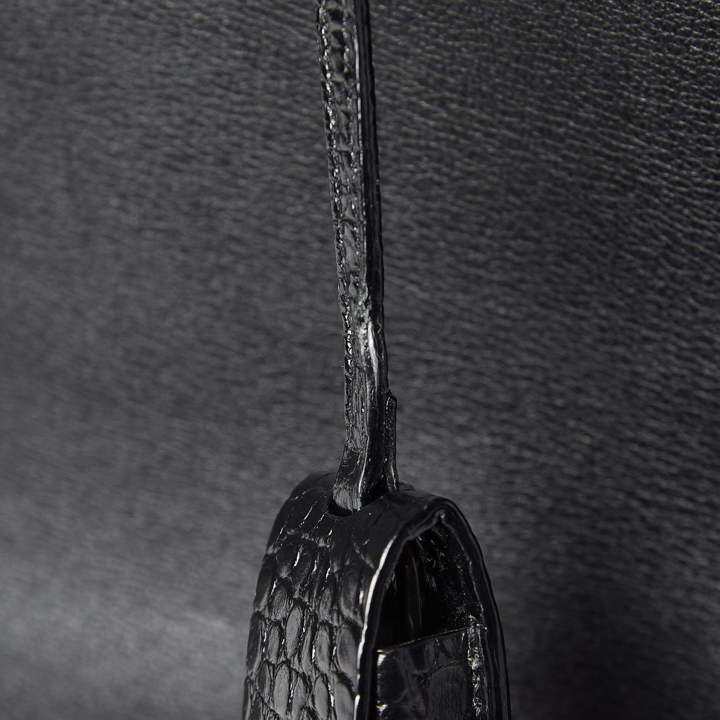 Calfskin Crocodile Embossed Small Sac de Jour Black
