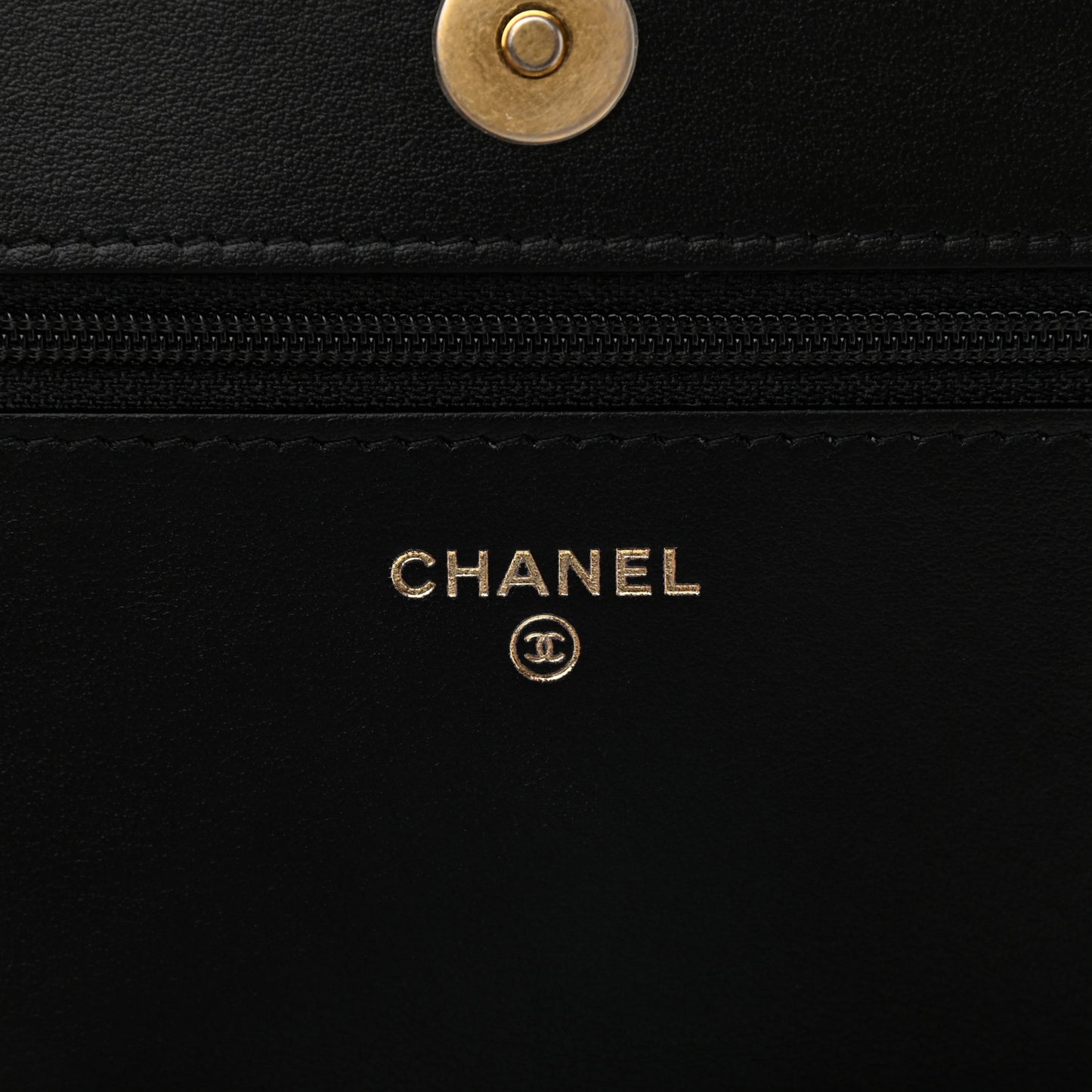 Caviar Quilted Boy Wallet On Chain WOC Black