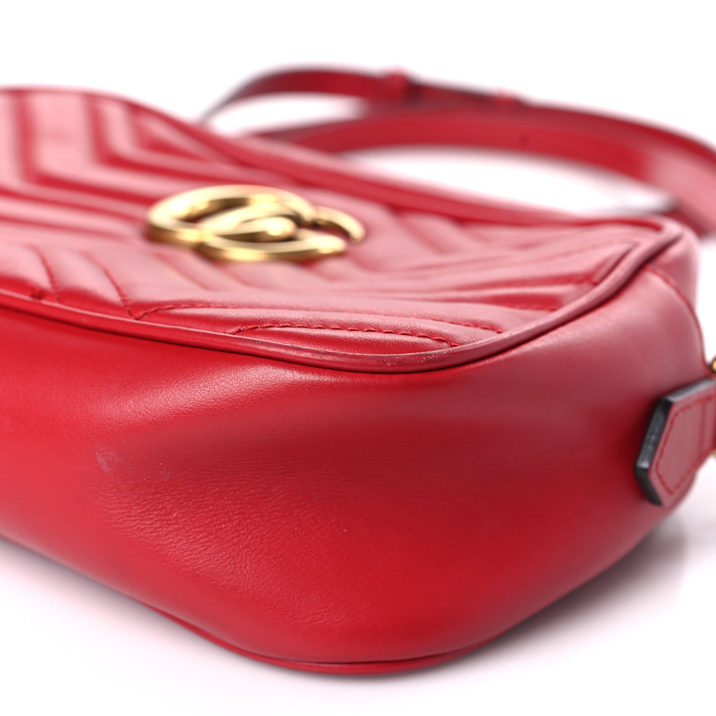 Calfskin Matelasse Small GG Marmont Chain Shoulder Bag Hibiscus Red