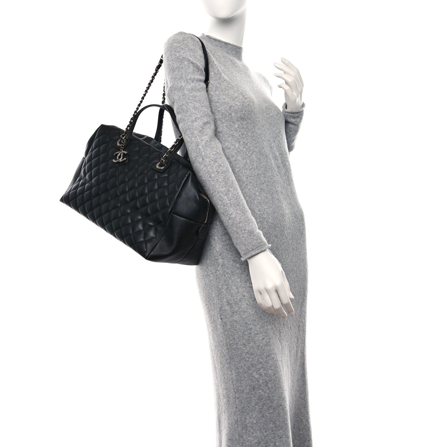 Calfskin Quilted Feather Weight Bowling Bag Black