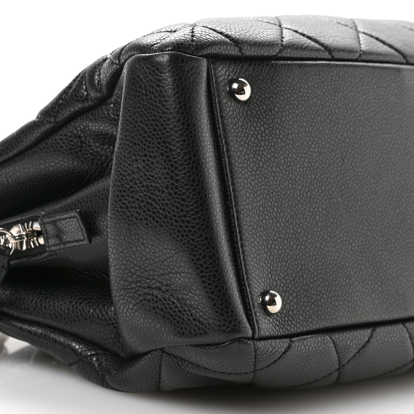 Caviar Quilted CC Timeless Soft Tote Black