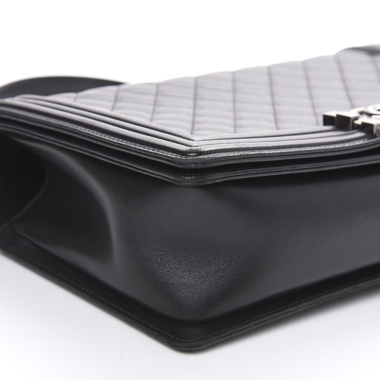 Lambskin Quilted New Medium Boy Flap Black