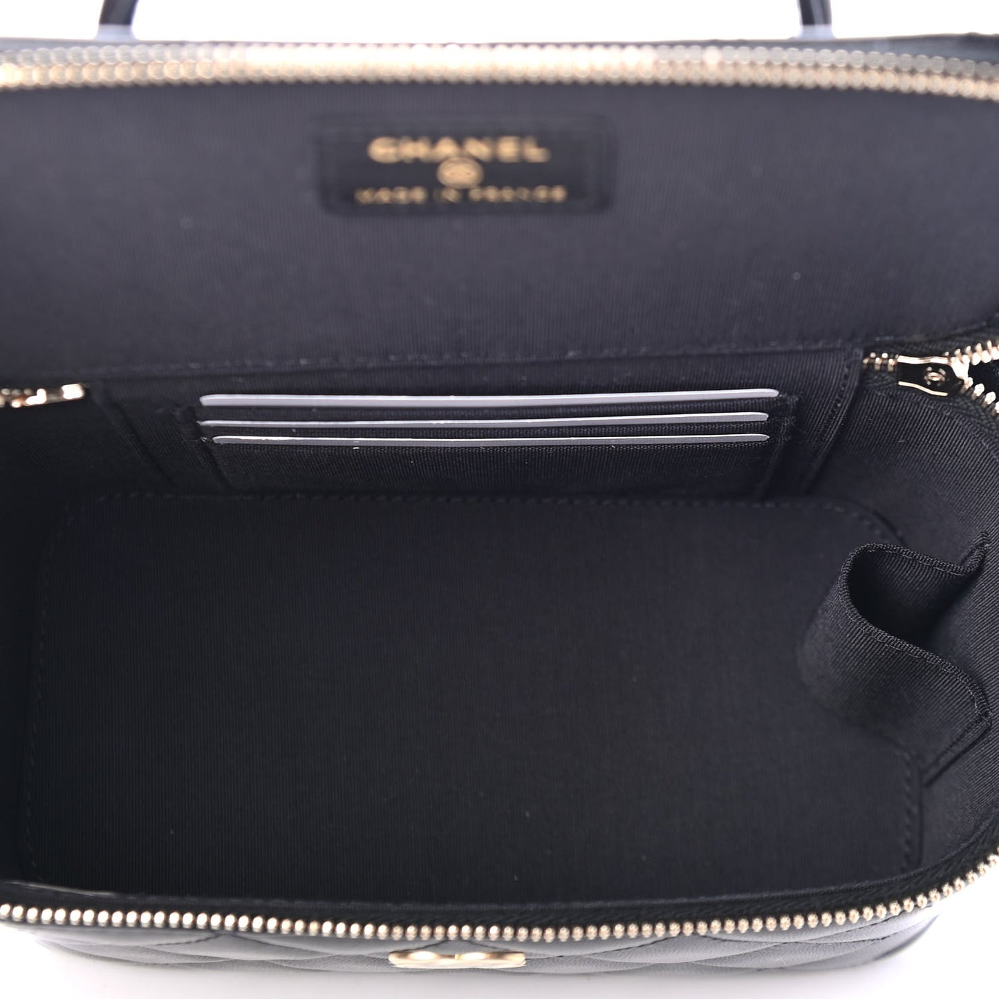 Lambskin Quilted Small Top Handle Vanity Case With Chain Black
