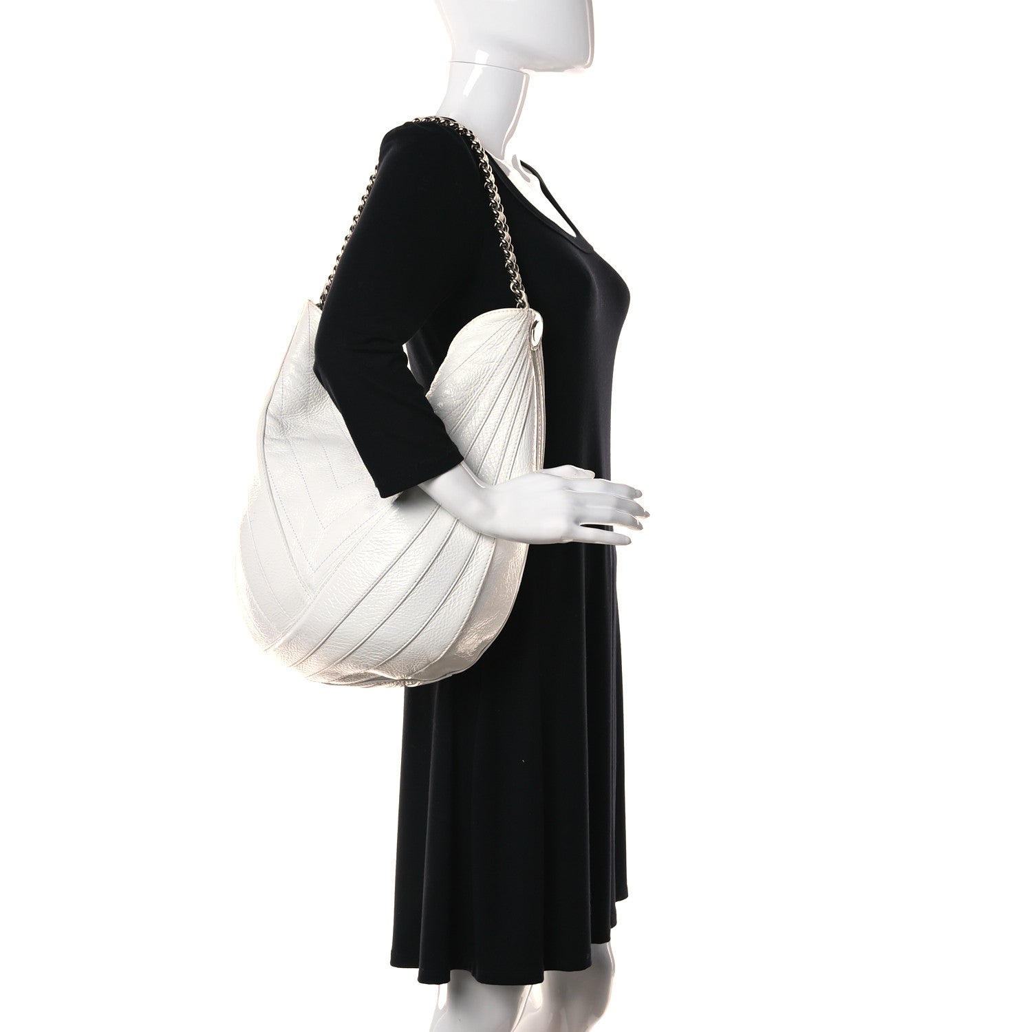 Chanel Crumpled Patent Small Droplet Hobo White 2 of 15