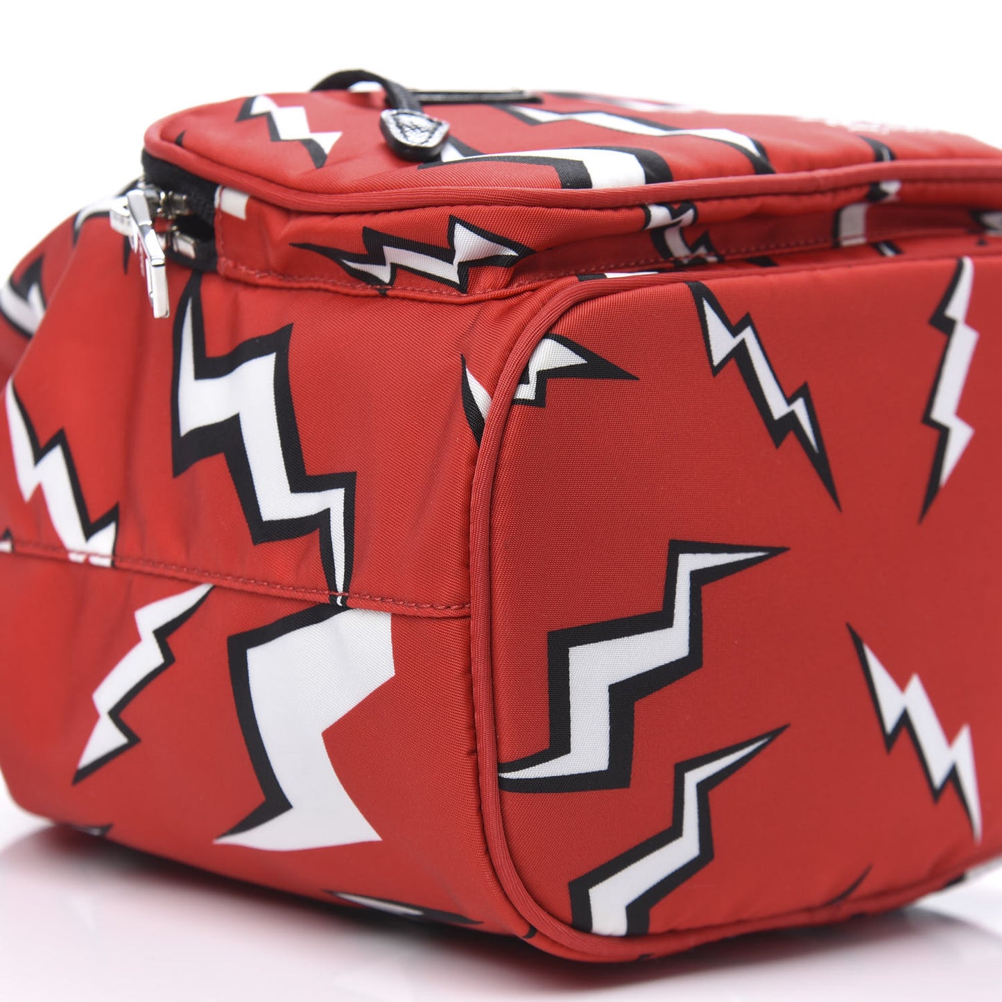 X UNIVERSAL STUDIOS Tessuto Nylon Saffiano Thunder Frankenstein Mini Bucket Crossbody Bag Rosso Black