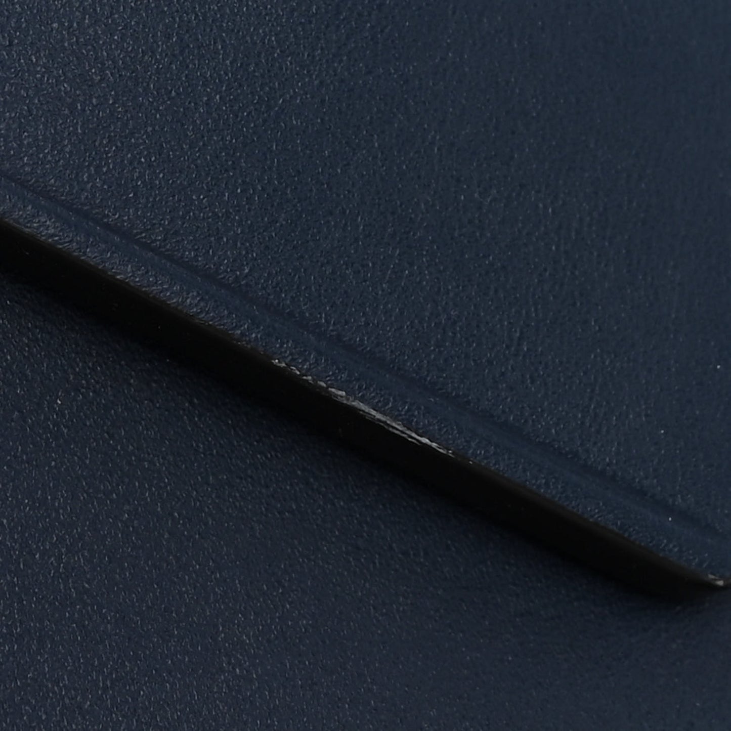 Smooth Calfskin Medium Soft Antigona Midnight