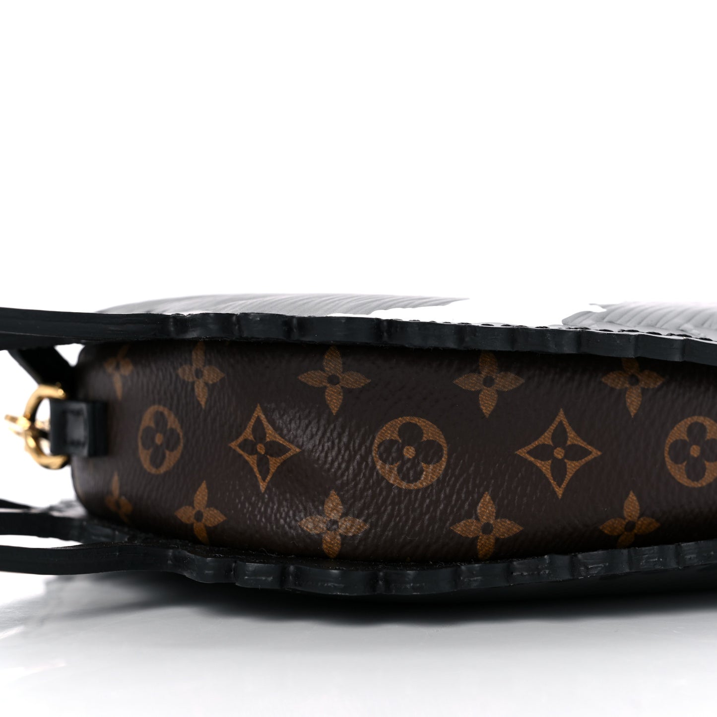 LOUIS VUITTON Epi Grace Coddington Catogram Chain Pochette Black
