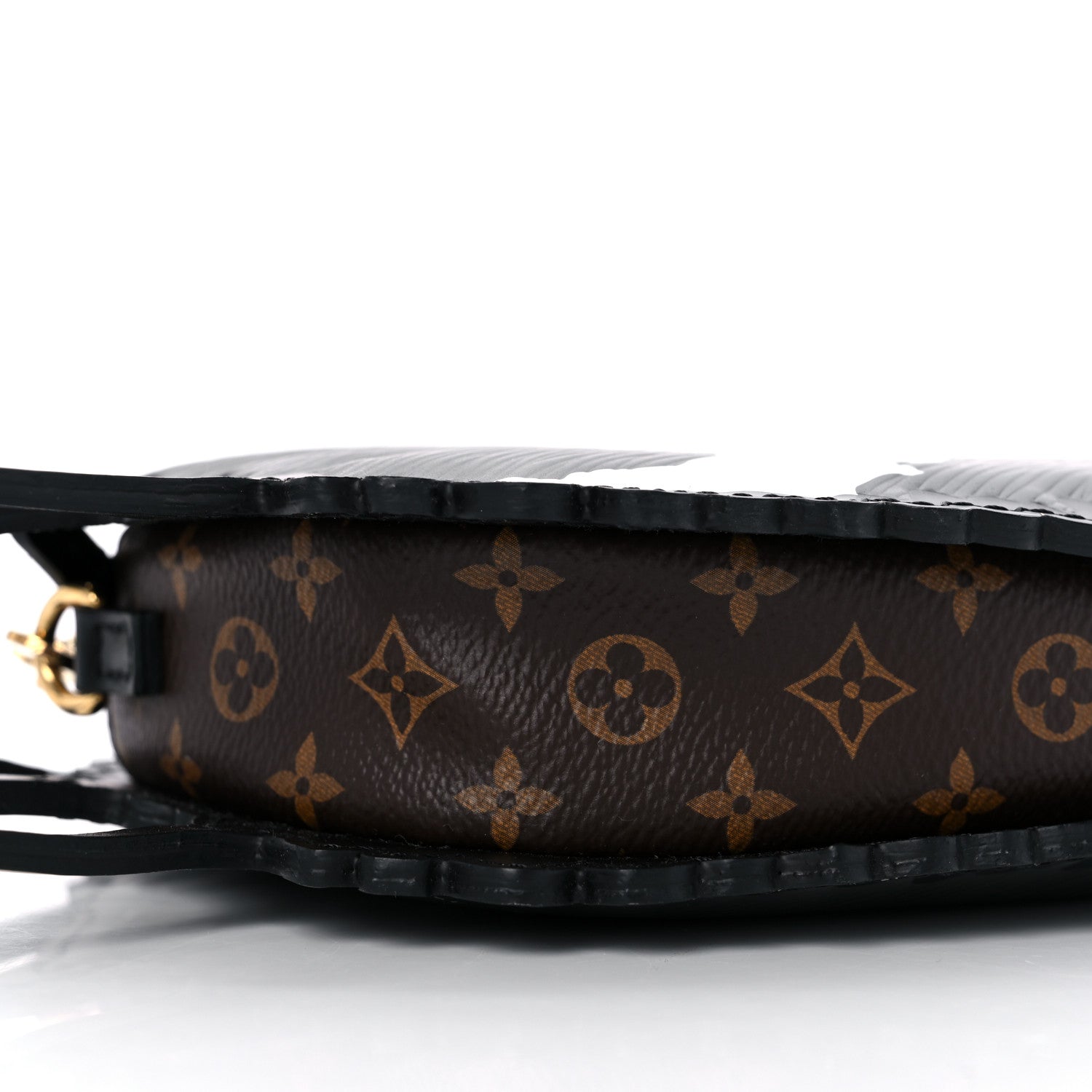 Louis Vuitton LOUIS VUITTON Epi Grace Coddington Catogram Chain Pochette Black 8 of 9