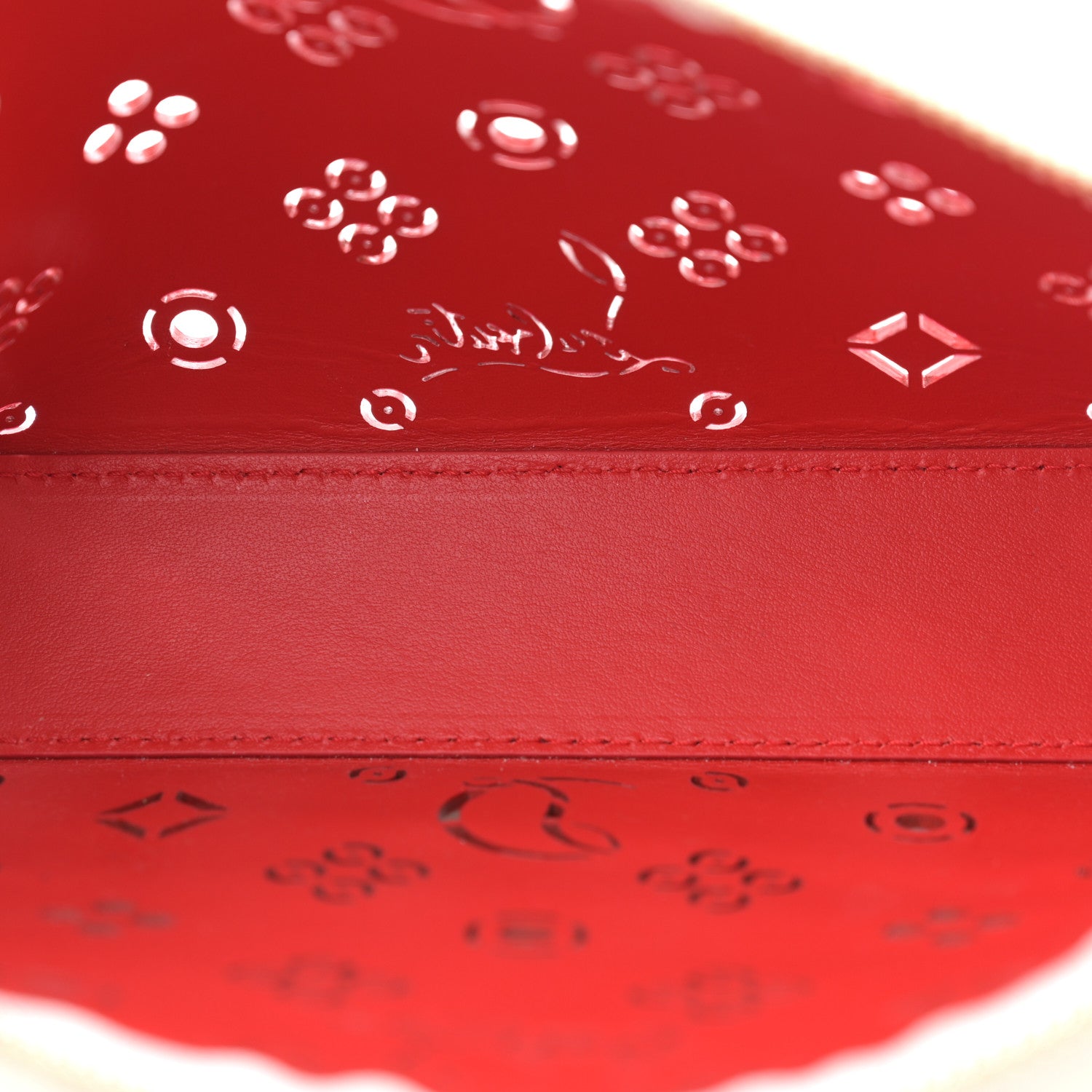 Christian Louboutin Calfskin Empire Loubinthesky Loubila Chain Clutch Bianco Loubi 5 of 8