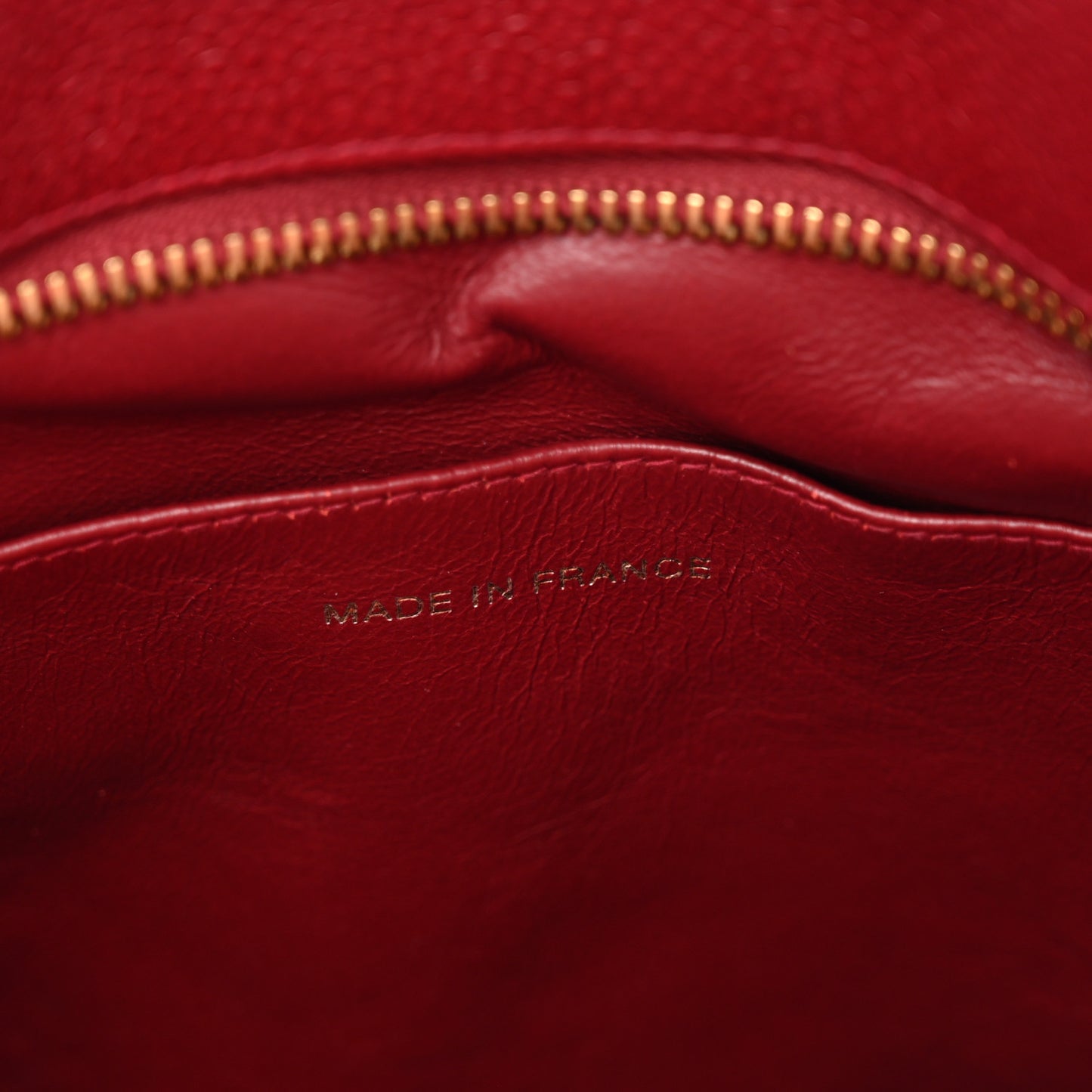 Caviar Quilted Medallion Tote Red