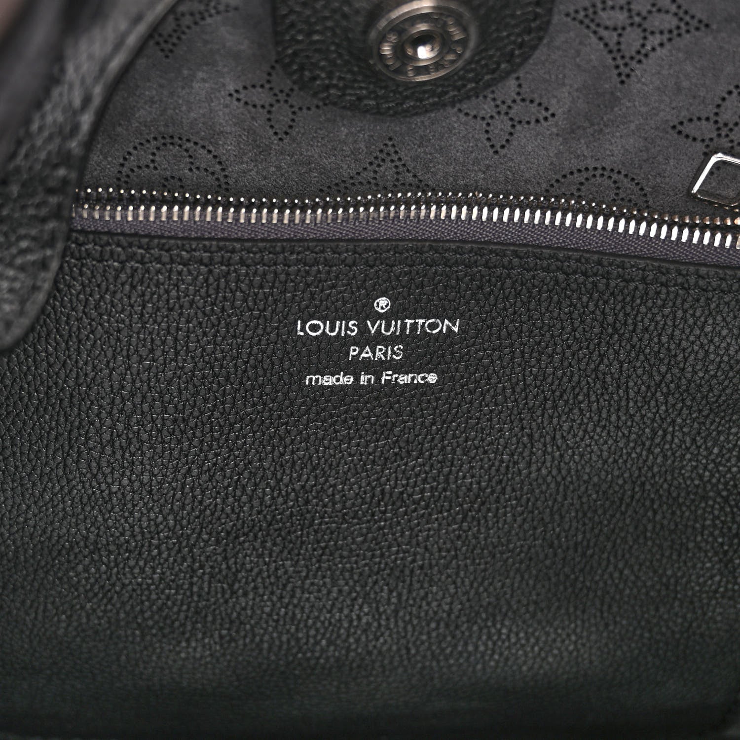 Louis Vuitton Mahina Carmel Hobo Black 6 of 9