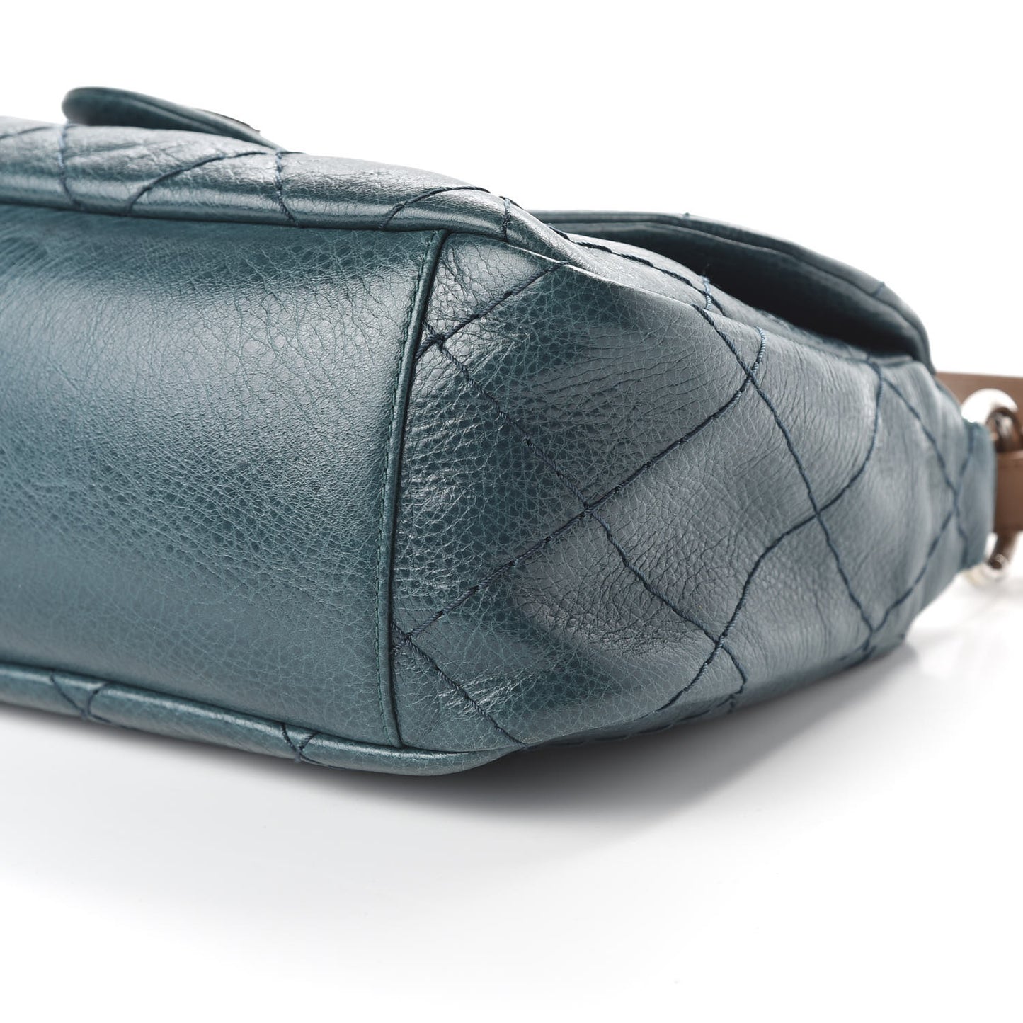 Glazed Calfskin Stitched On The Road Flap Blue