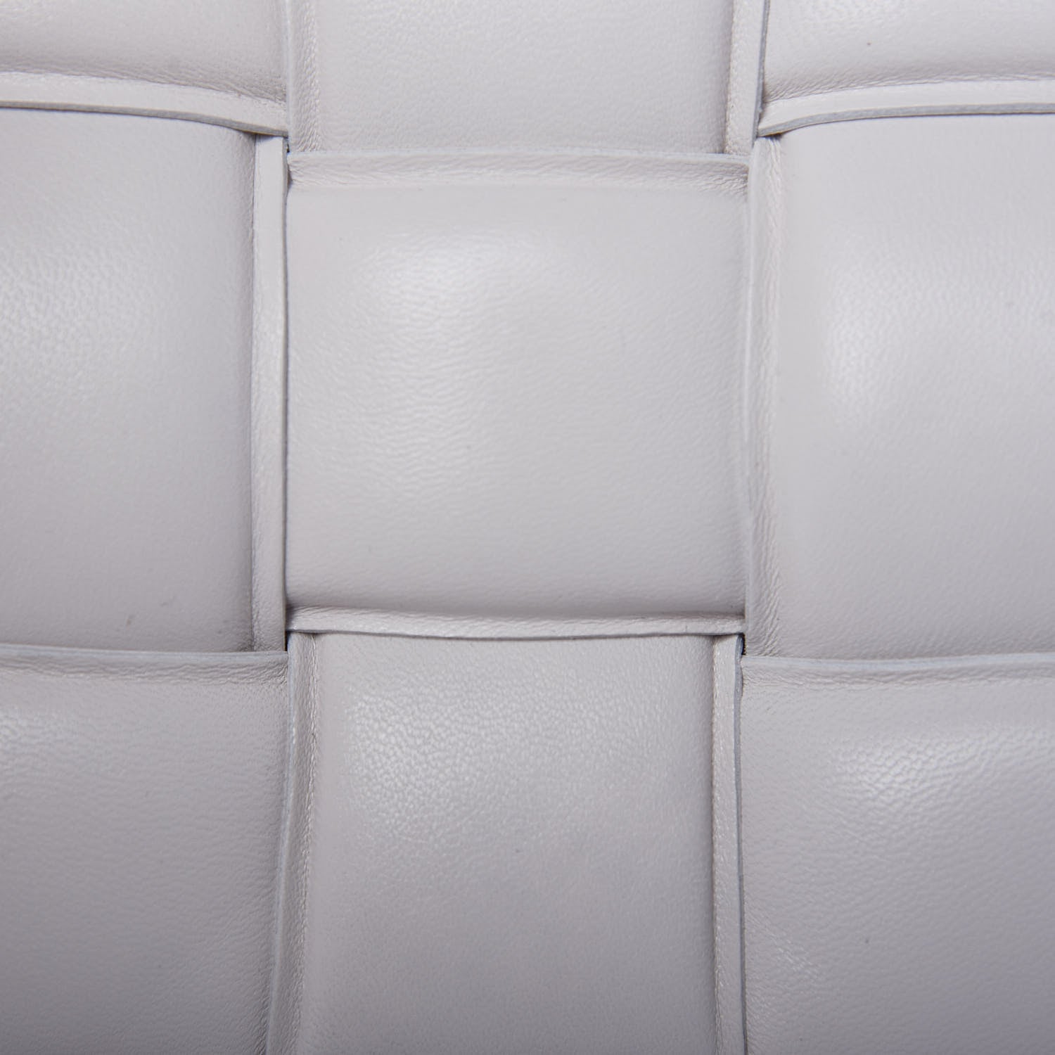 Bottega Veneta Lambskin Maxi Intreccio Padded Chain Cassette Crossbody Bag White 6 of 11