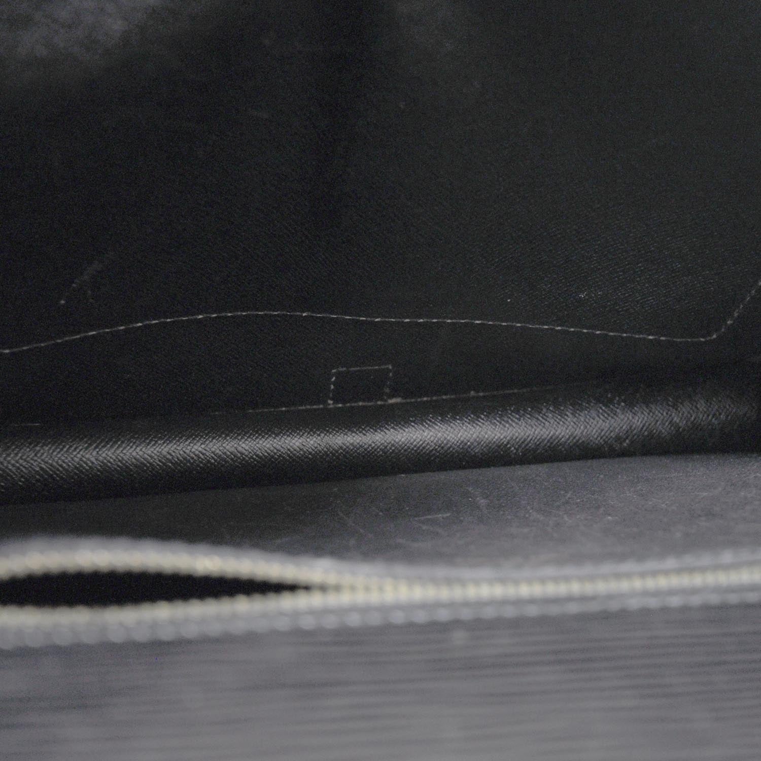 Louis Vuitton Epi Sac Biface Black 6 of 9