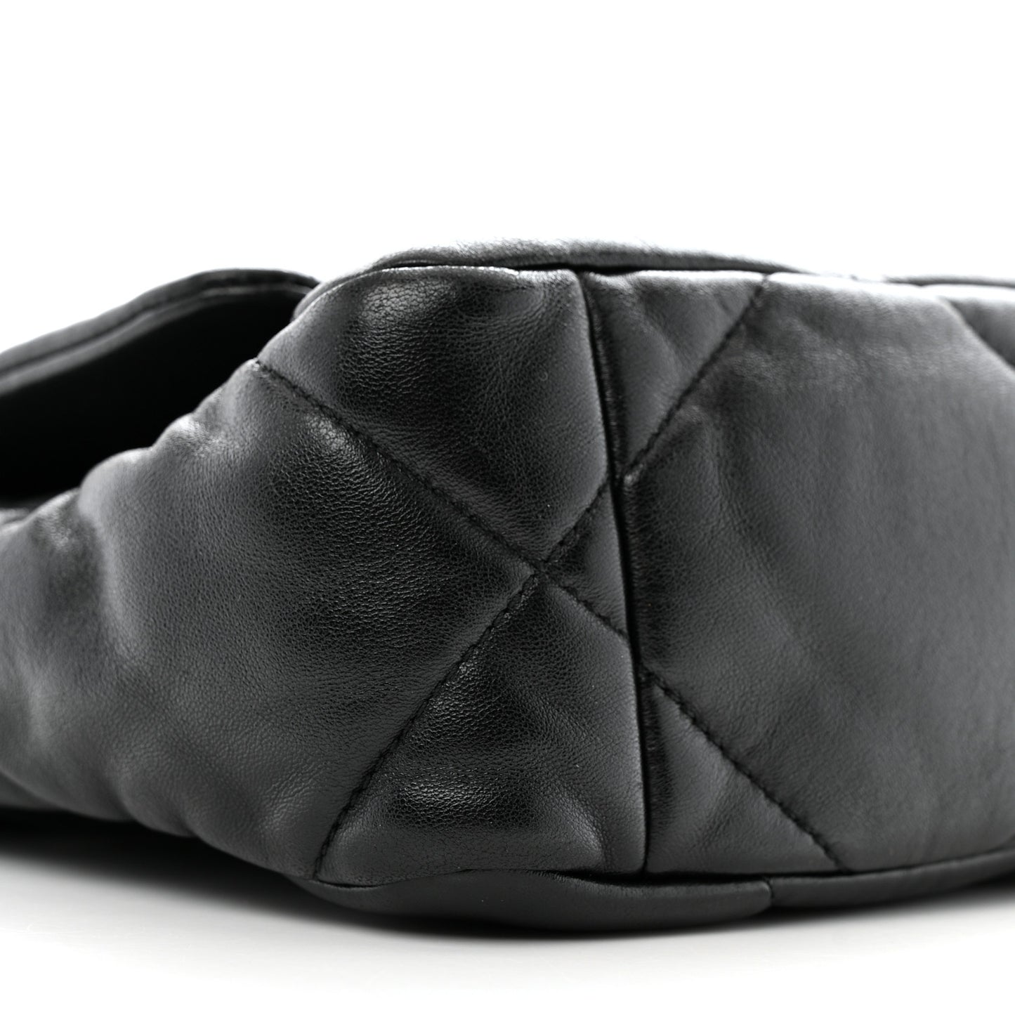 Lambskin Quilted Medium Chanel 19 Flap Black