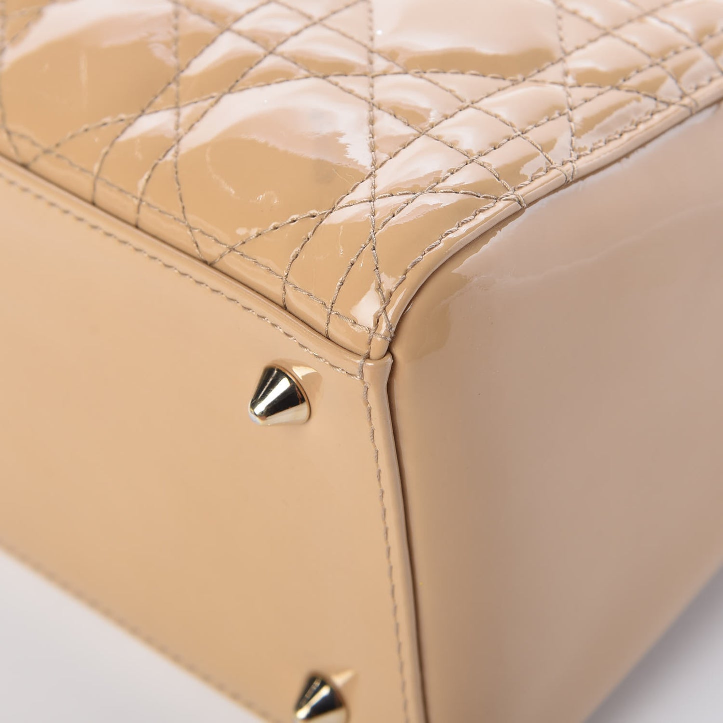 Patent Cannage Medium Lady Dior Beige