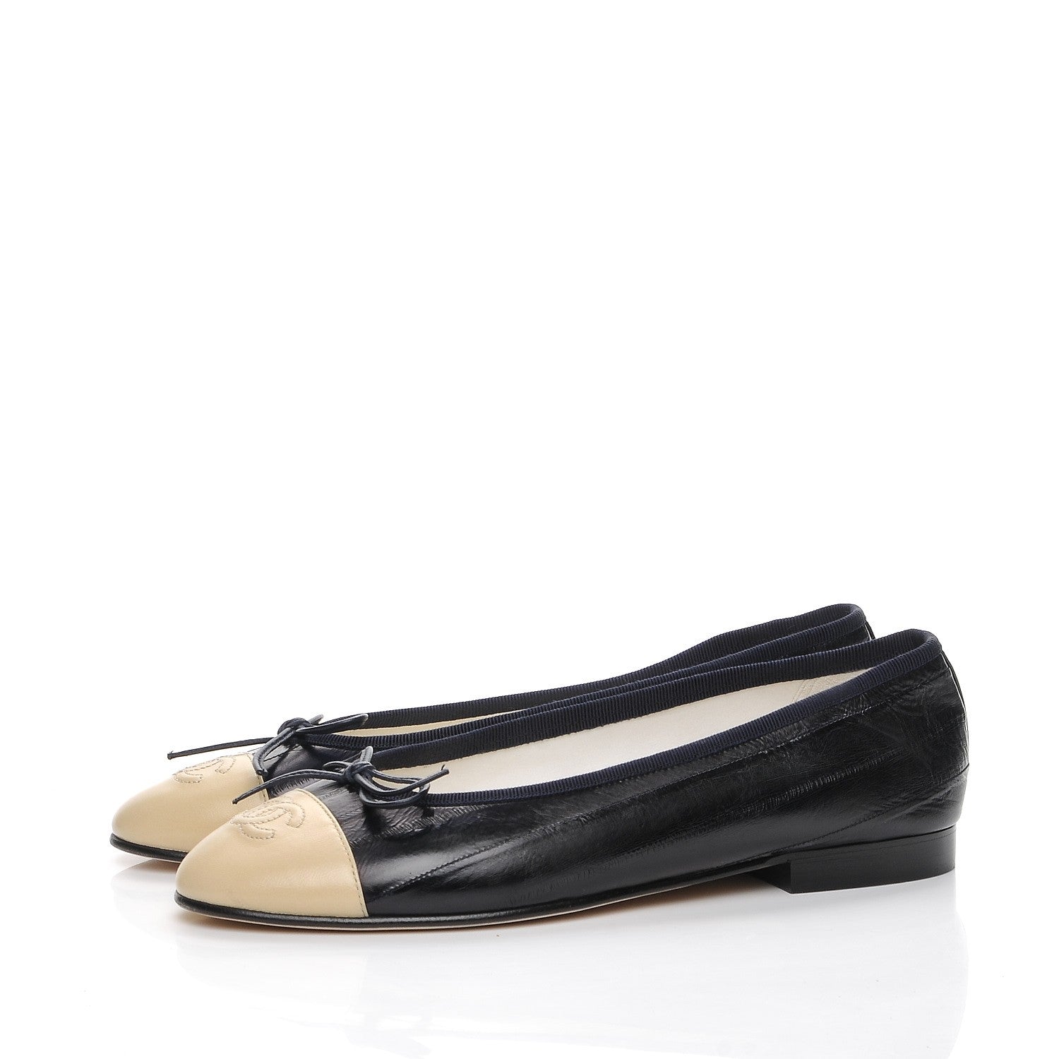 Chanel Eel Cap Toe Ballerina Flats 38 Black Beige 3 of 7